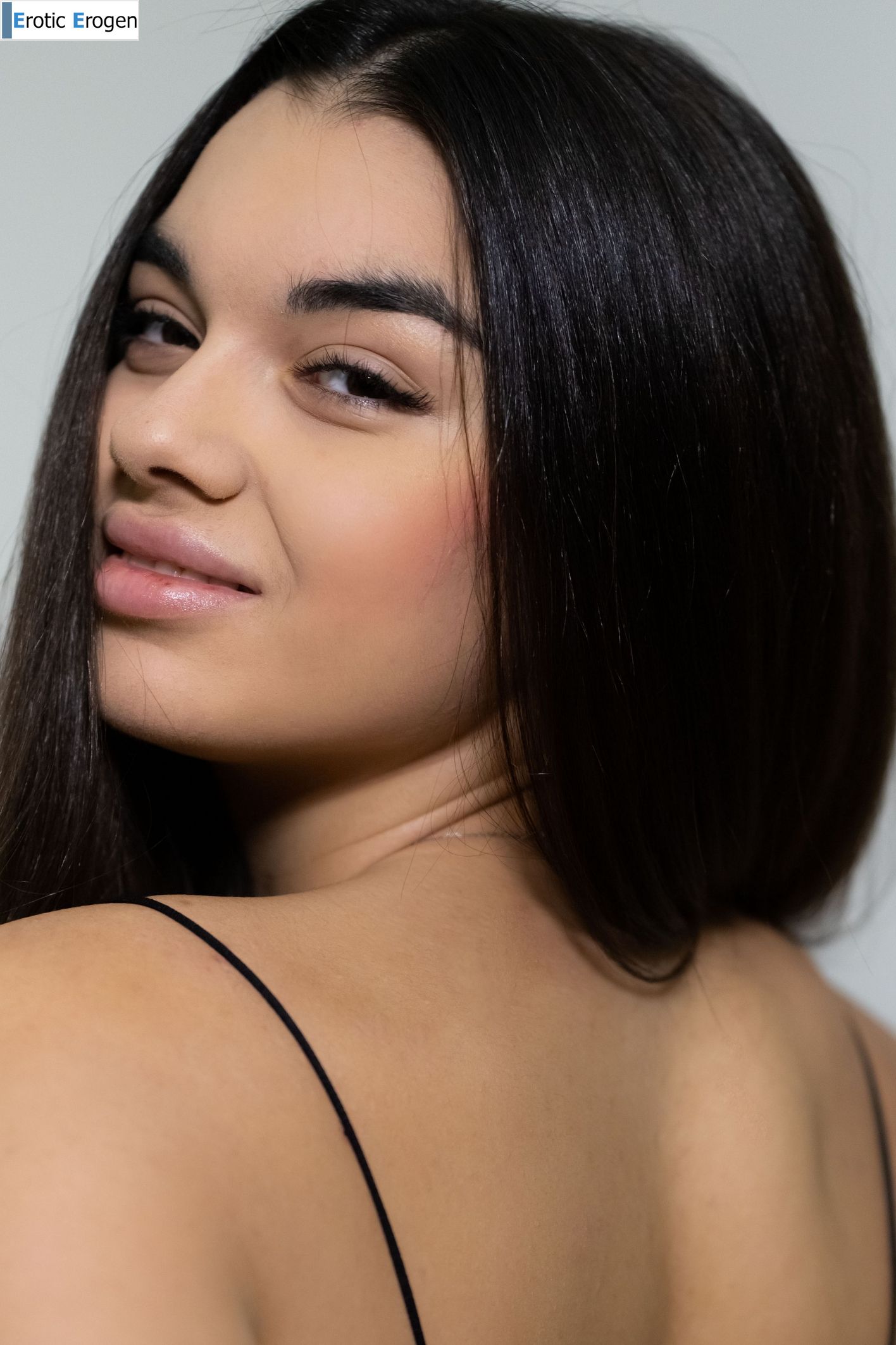 Sola in Late Lunch. Picture 4