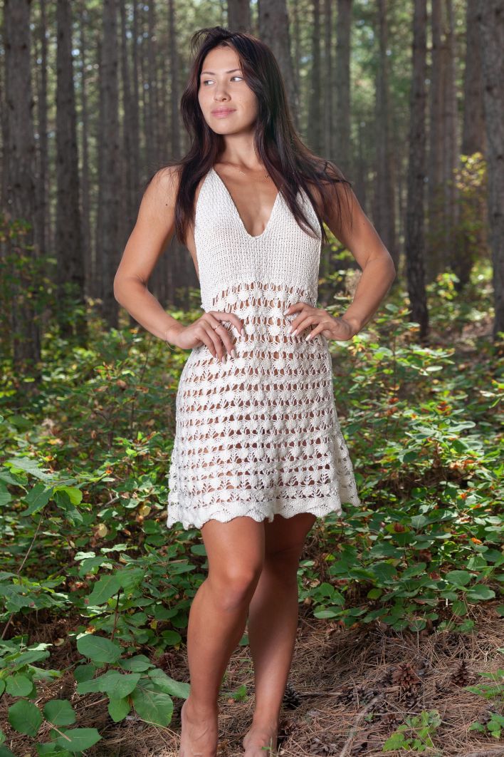 Melania in Naked Woman. Thumb 1