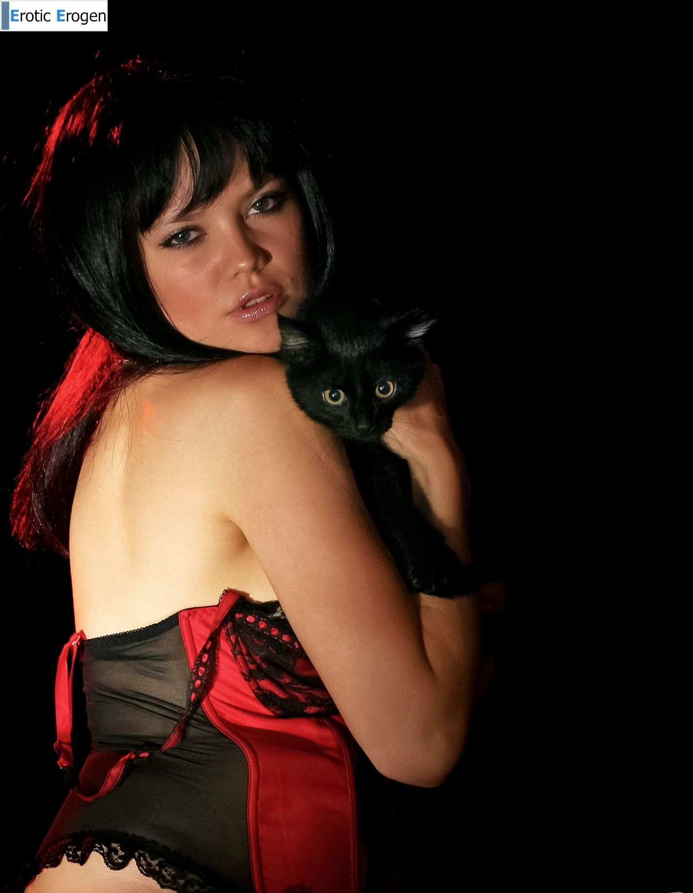 Milene &amp; Valentina in Backstage. Vol.82. Picture 9