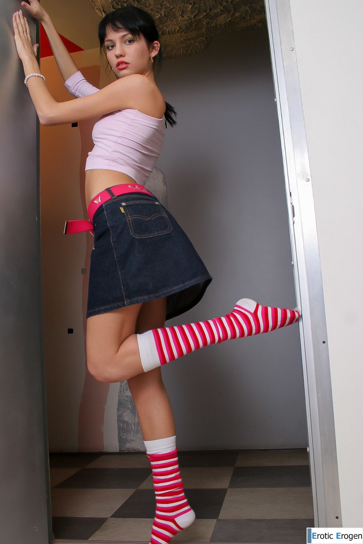 Elizabeth Y in Beauty Chick. Picture 6