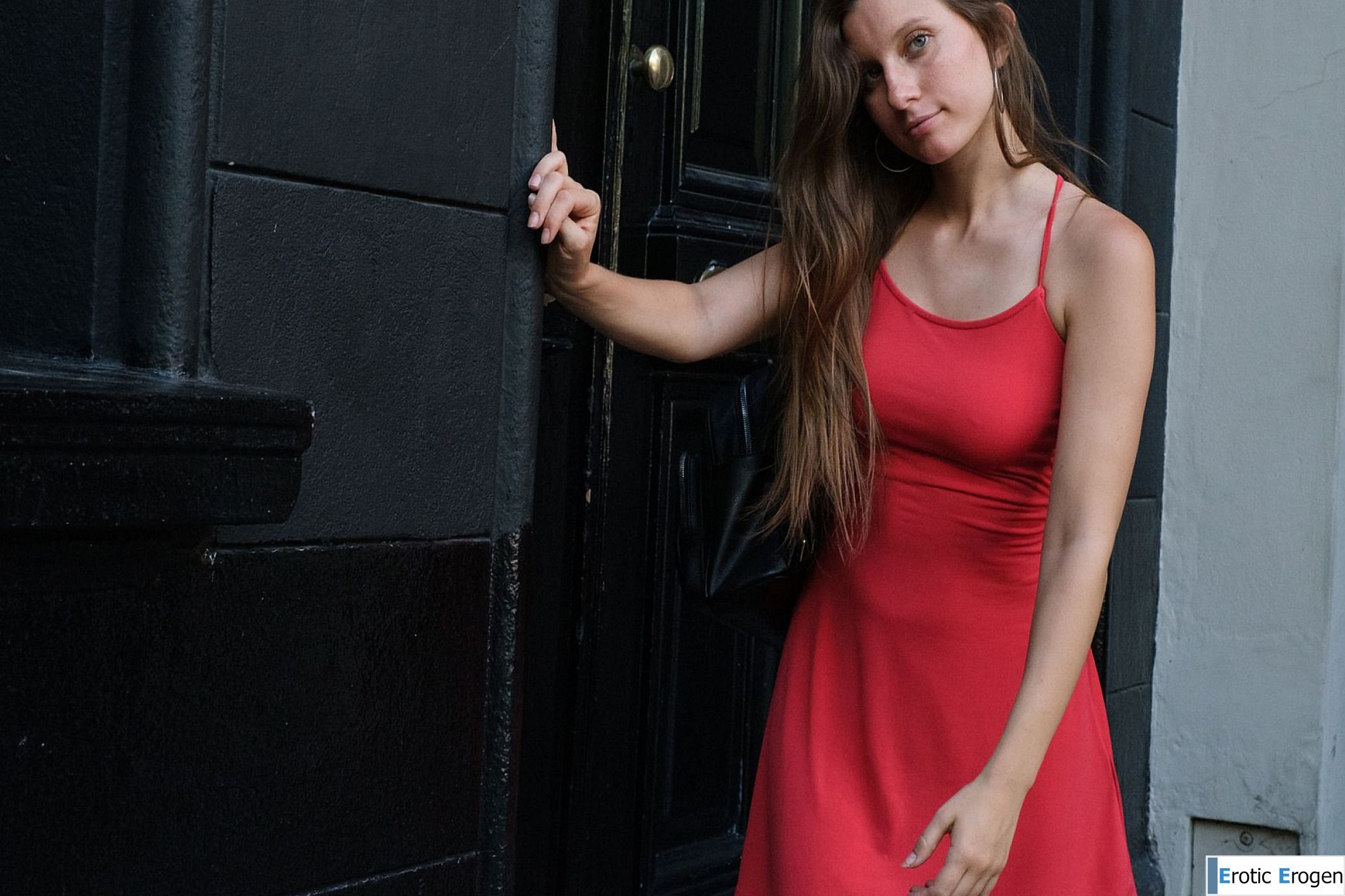 Julie Bernal in Thank You Red. Picture 30