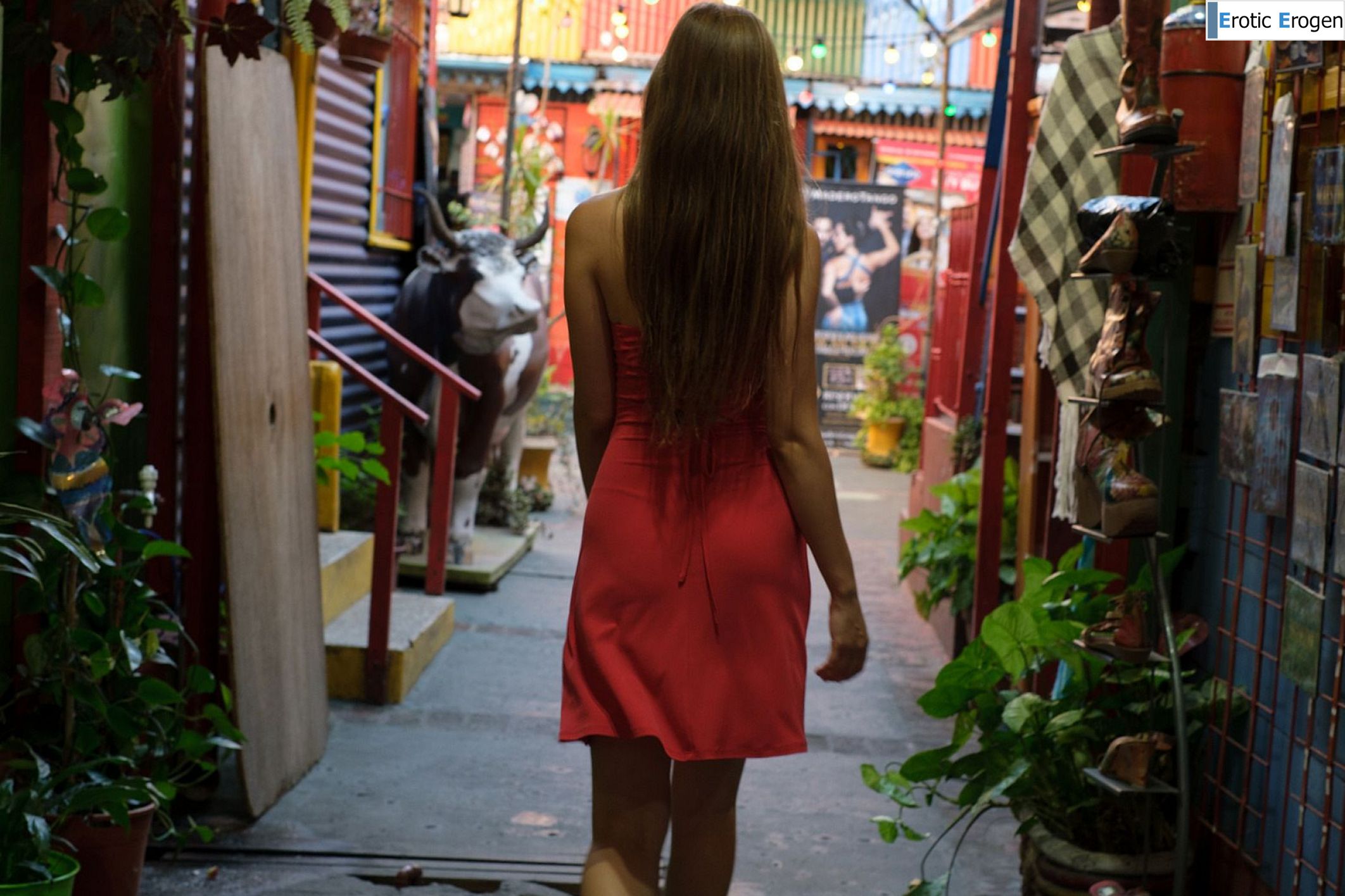 Julie Bernal in Thank You Red. Picture 7