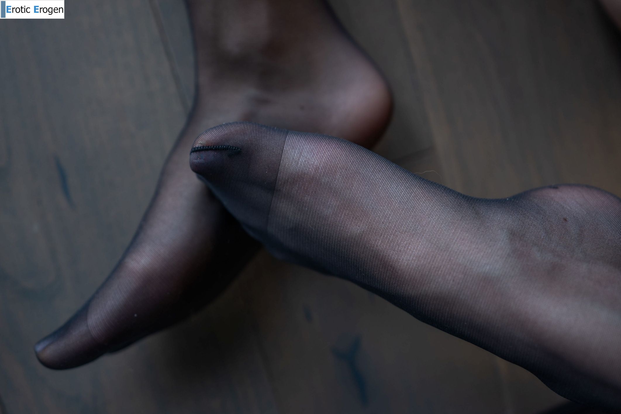 Julia Devine in The Perfect Maid 1. Picture 40