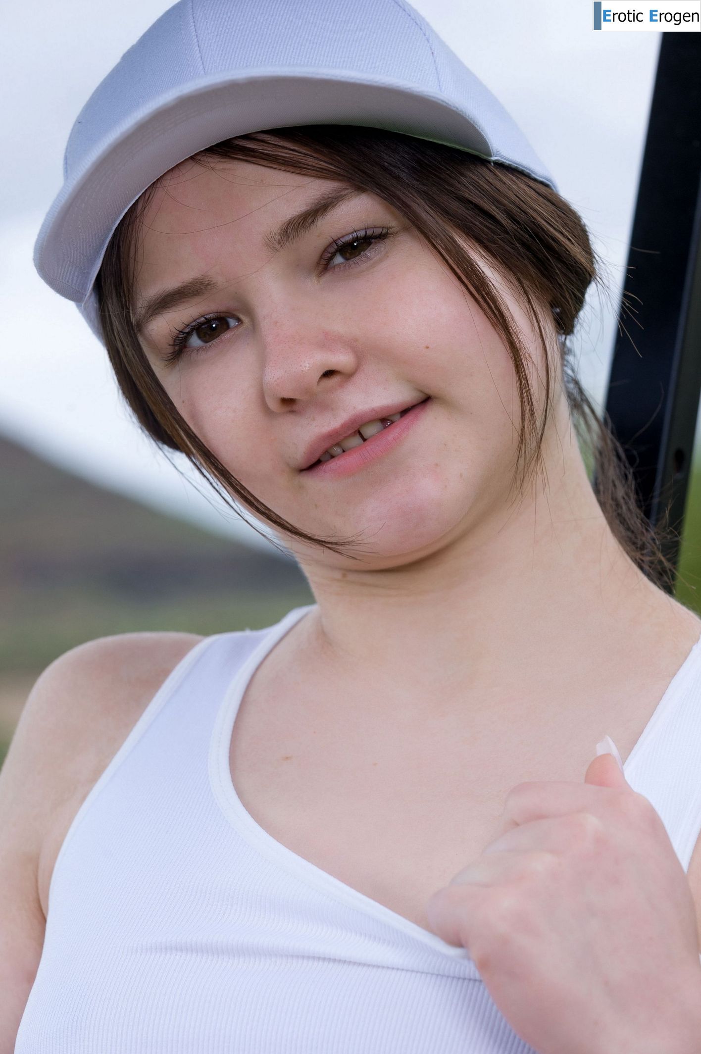 Matty in Play A Round. Picture 16