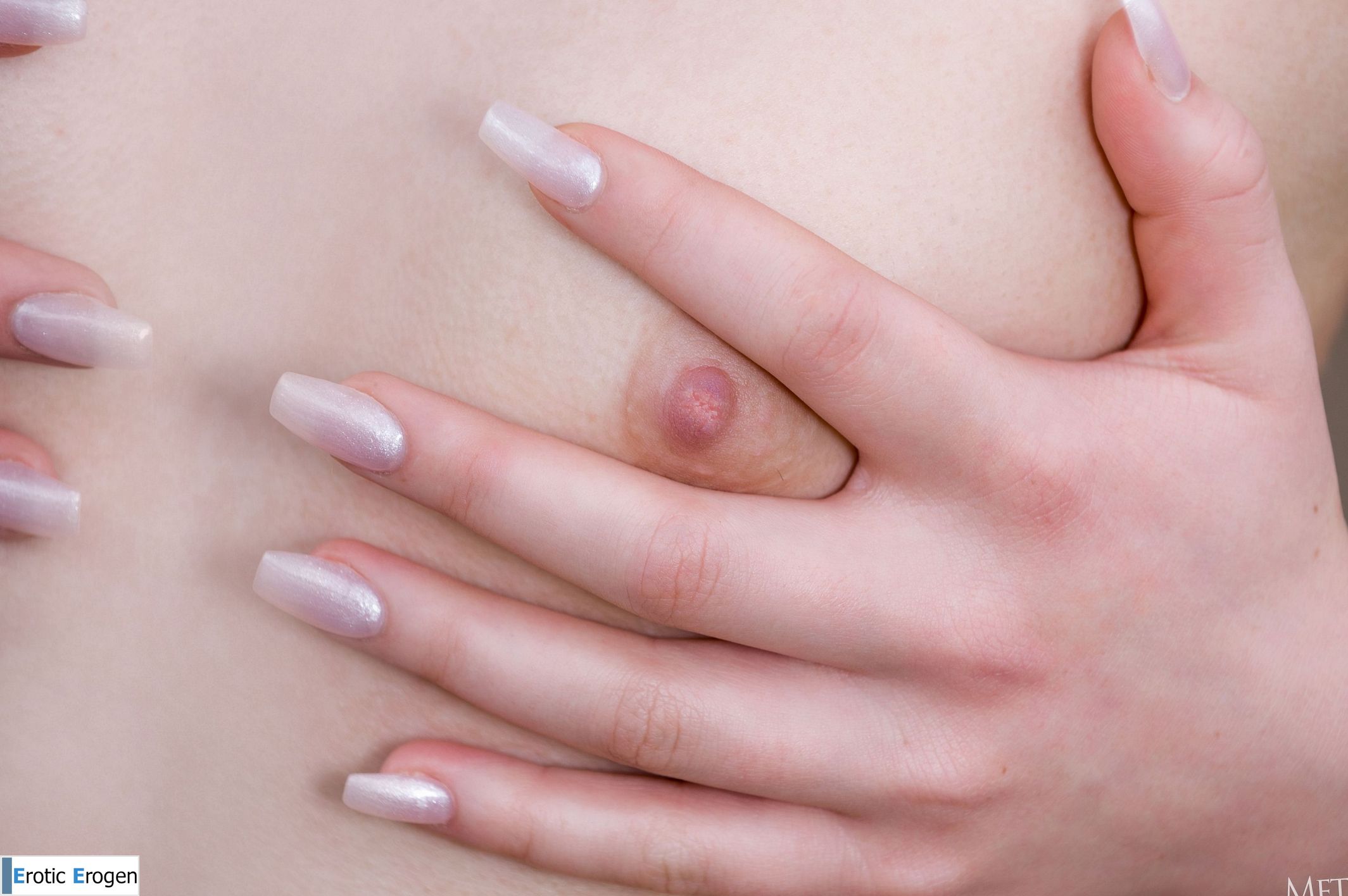 Matty in Play A Round. Picture 25