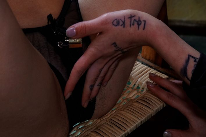 Iris And Lucia in Passion Black Part 1. Thumb 17