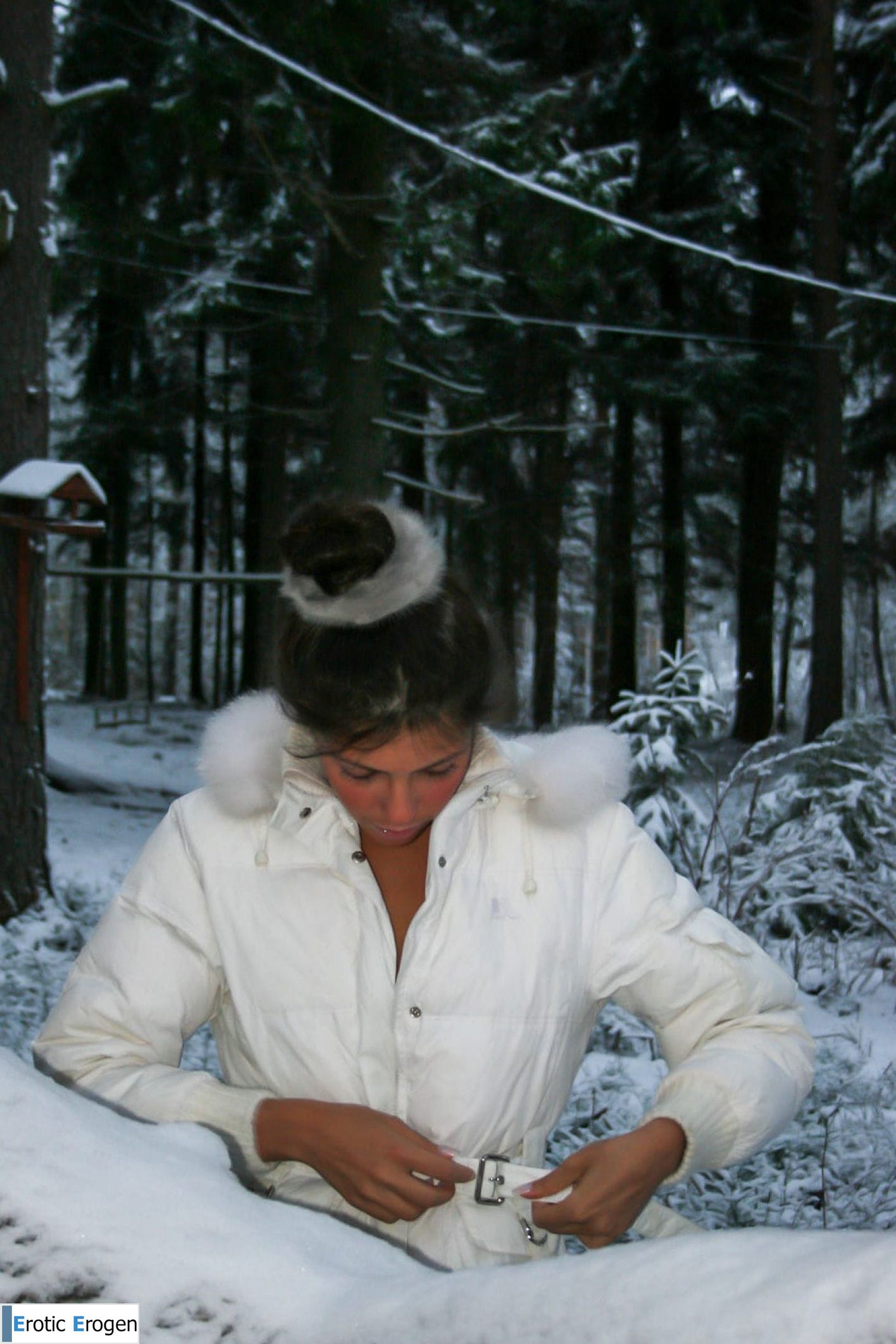 Isabella in Exhibitionist. Фото 23