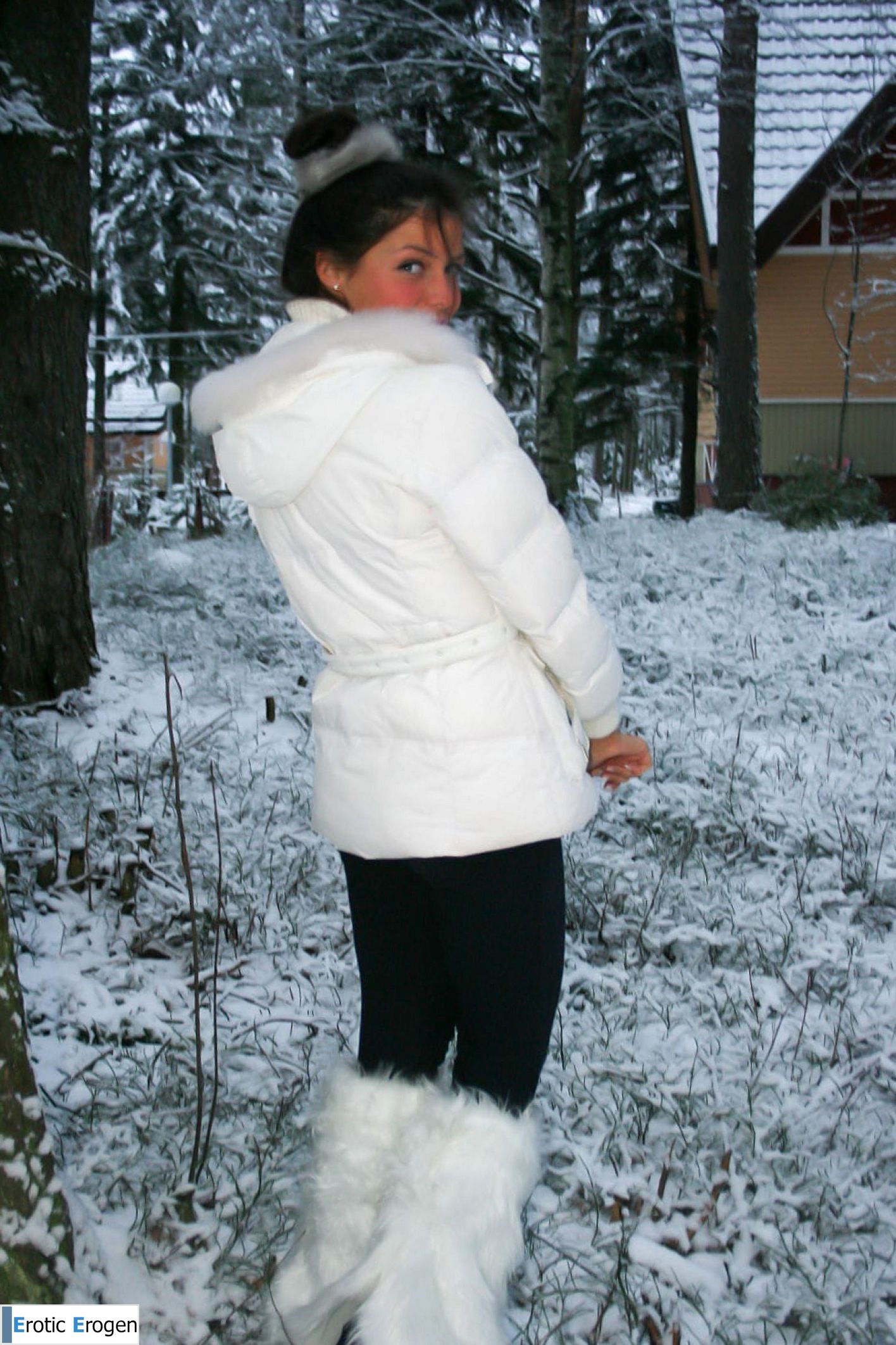 Isabella in Exhibitionist. Фото 45