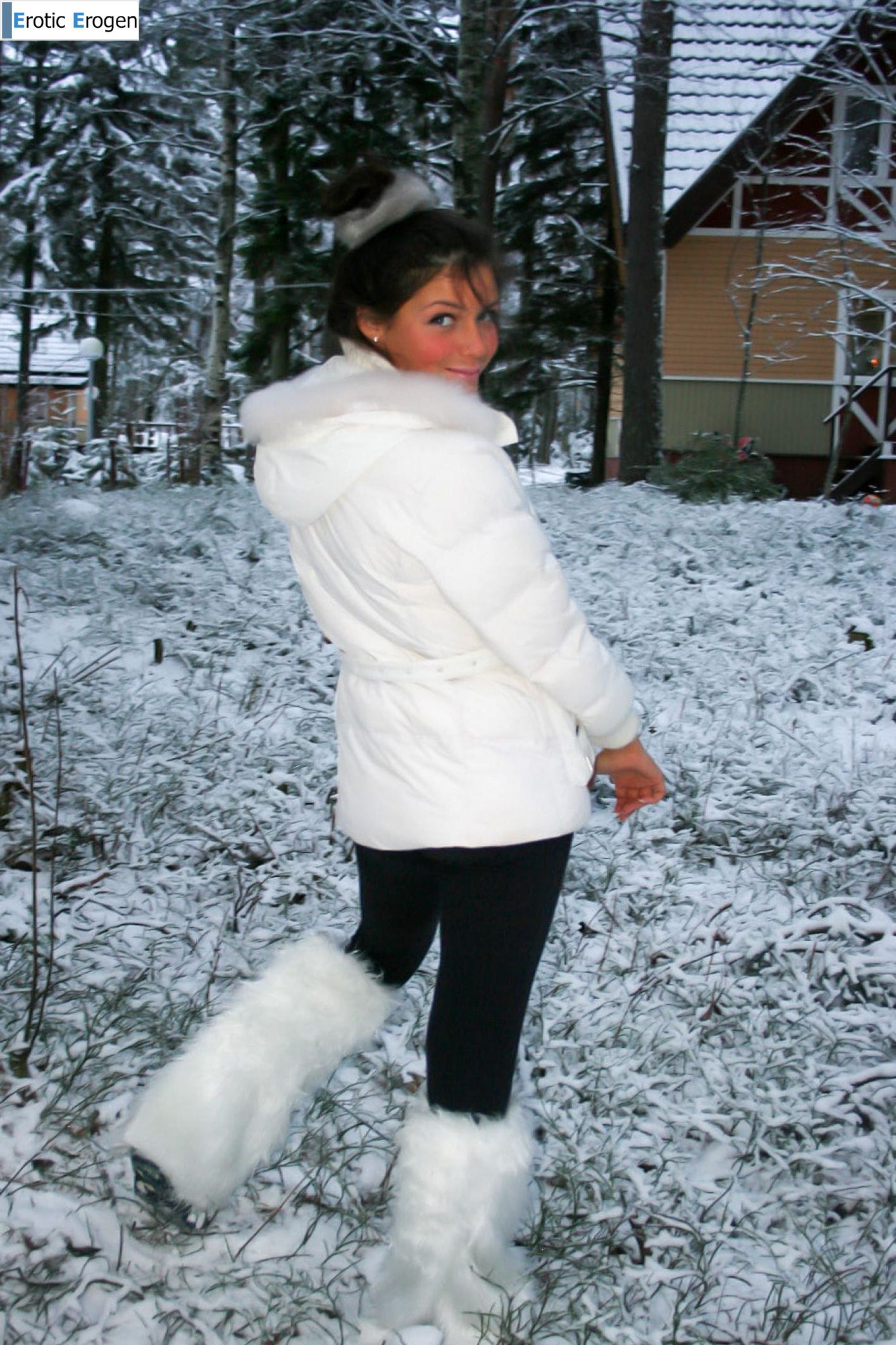 Isabella in Exhibitionist. Фото 46