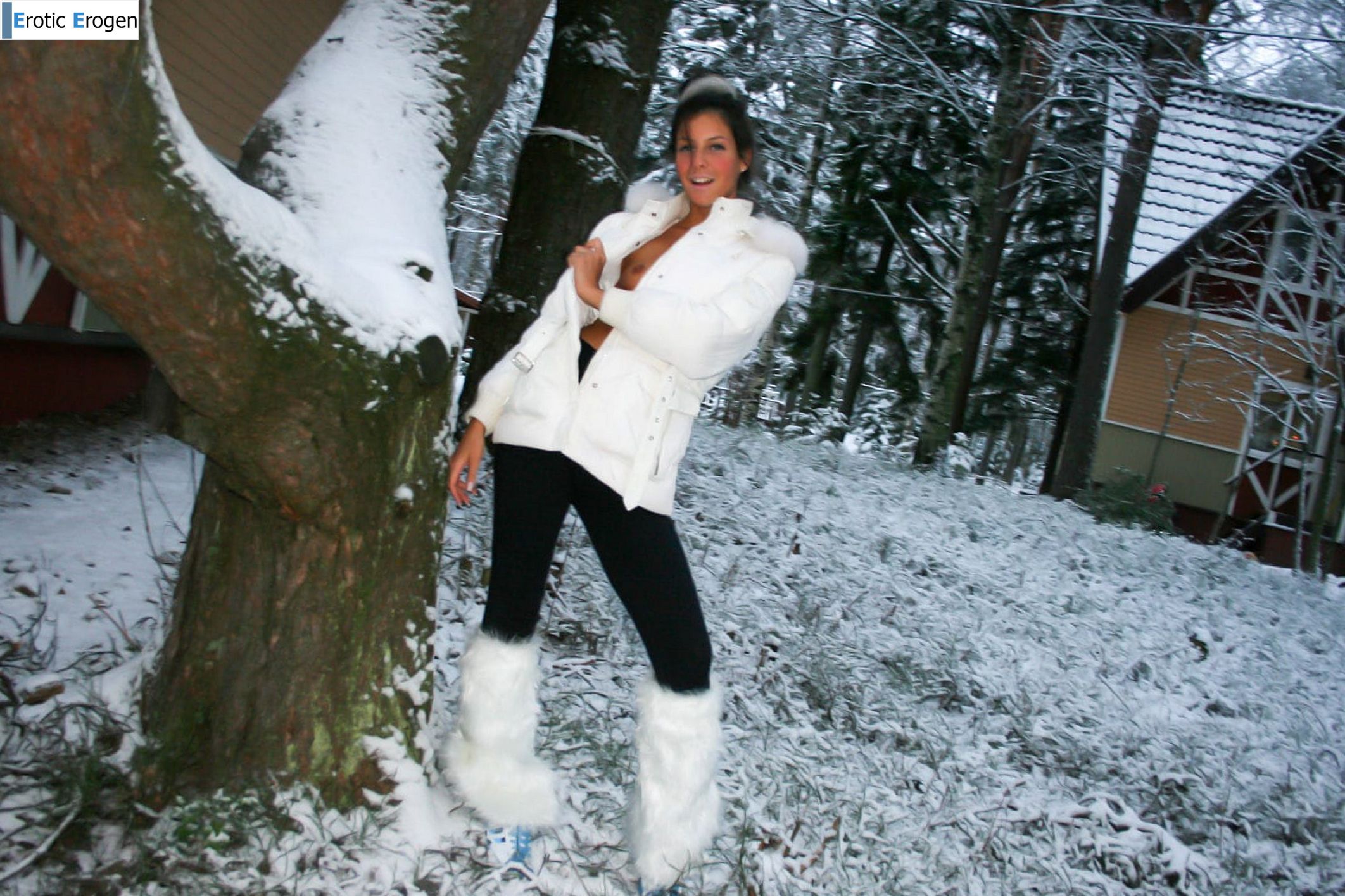 Isabella in Exhibitionist. Фото 47