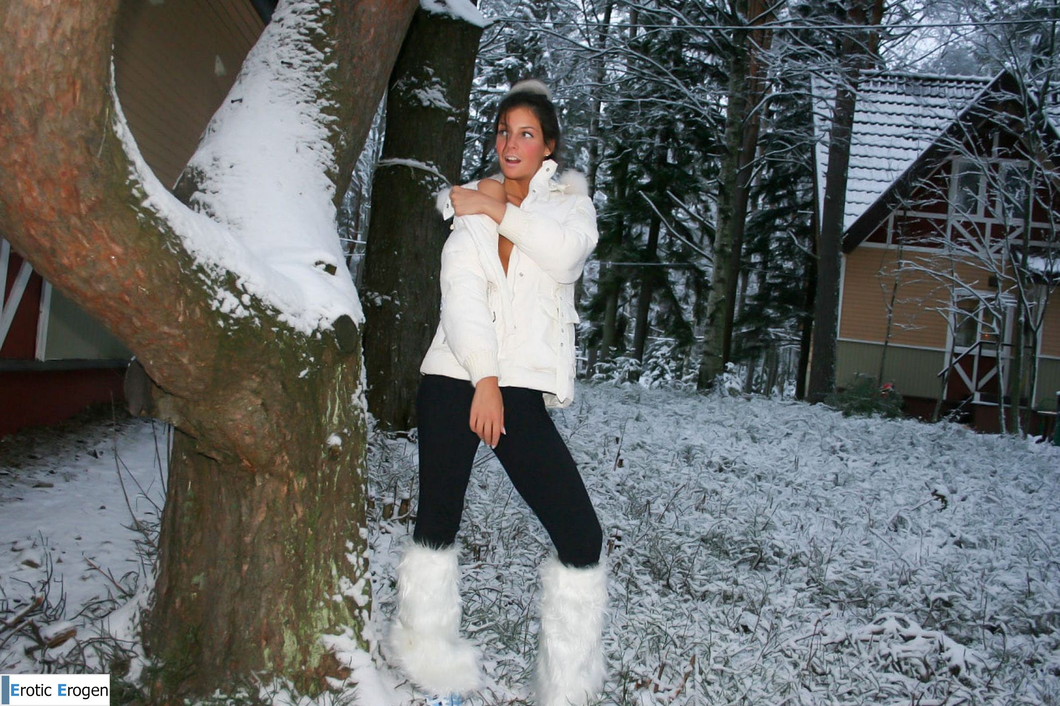 Isabella in Exhibitionist. Фото 49