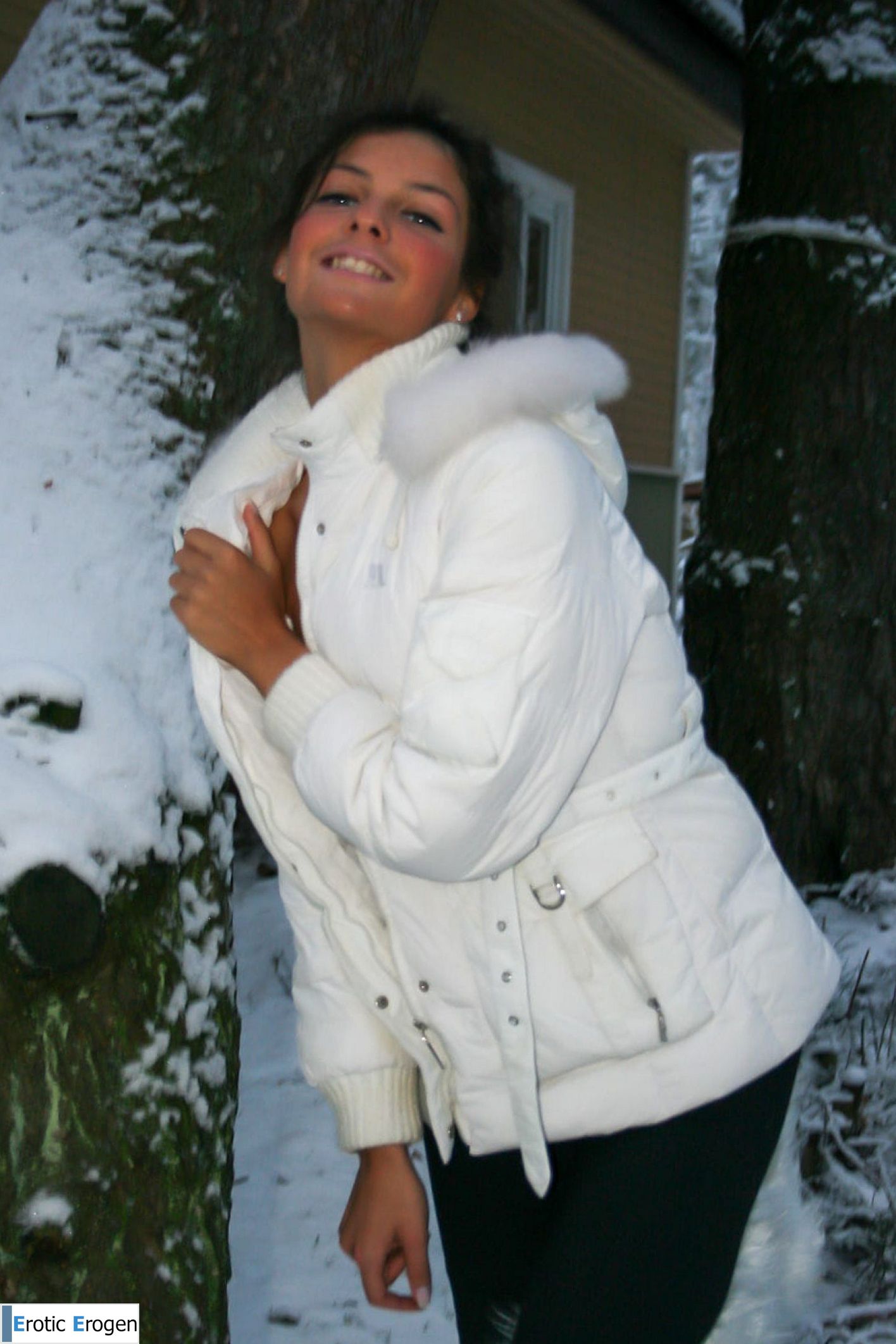 Isabella in Exhibitionist. Фото 52