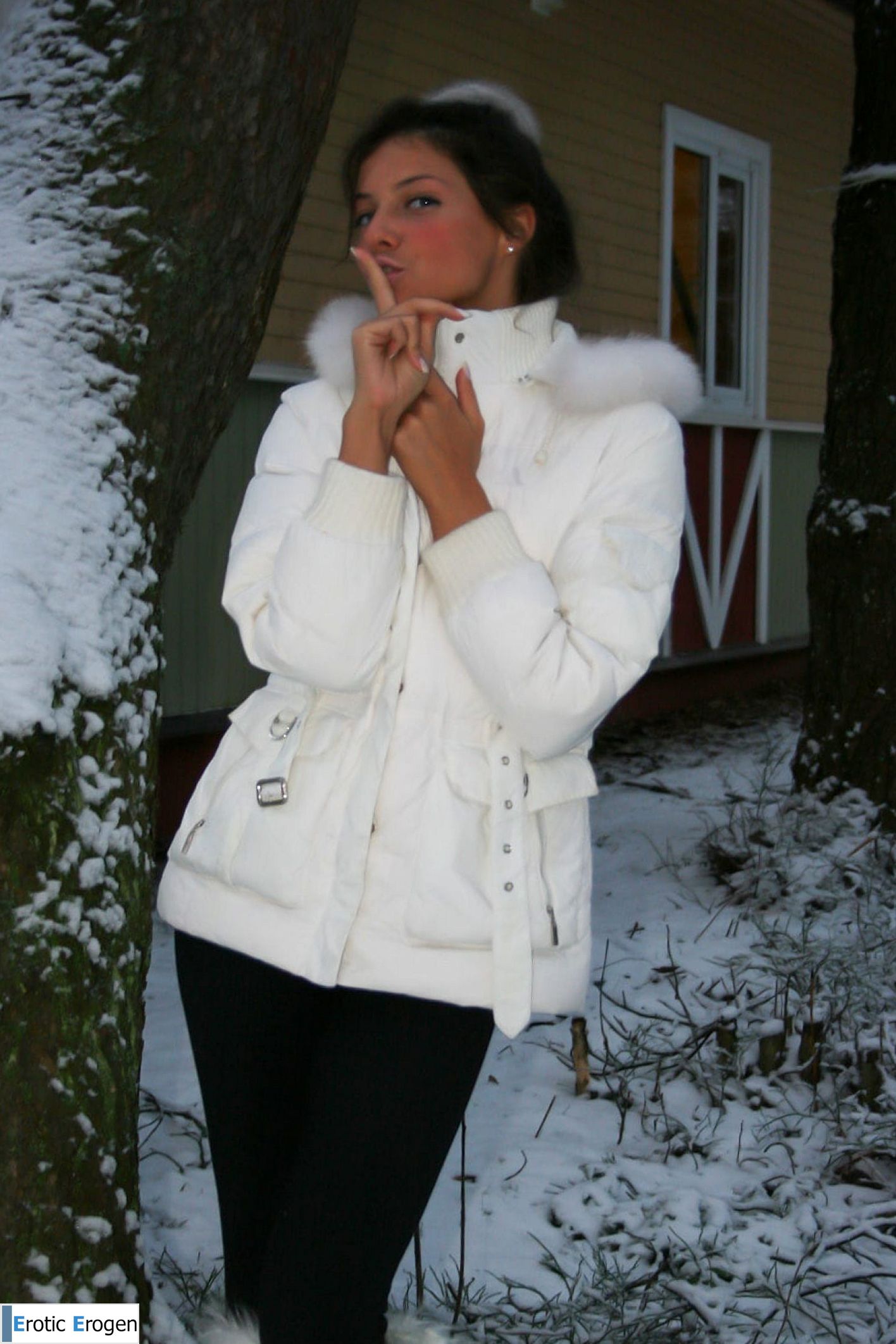 Isabella in Exhibitionist. Фото 55