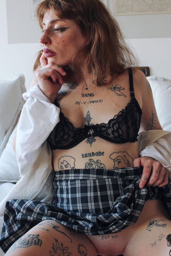 Coccoshark in Eat Me In A Lazy Afternoon. Thumb 12