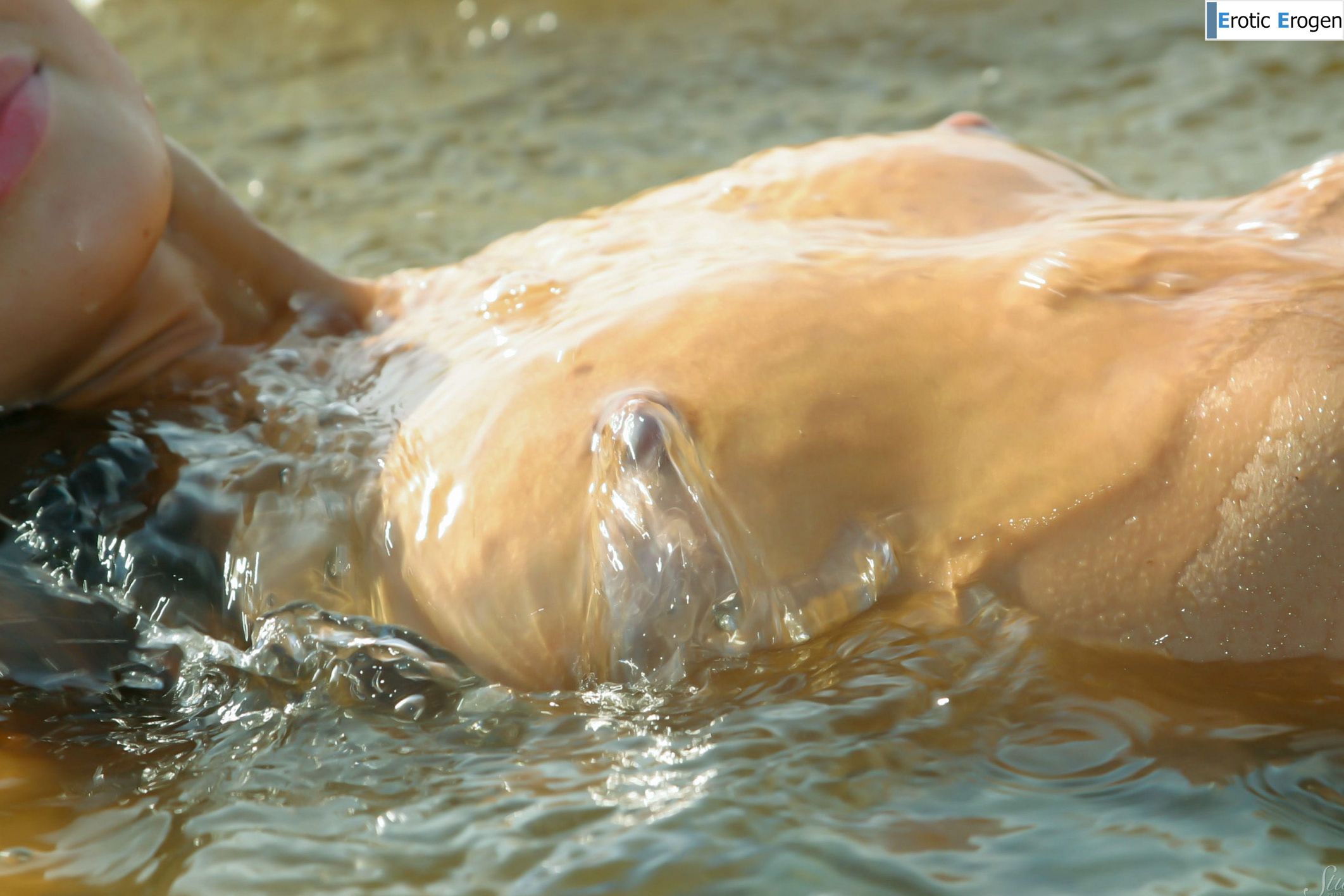 Tekla D in Splashing The Water. Picture 37