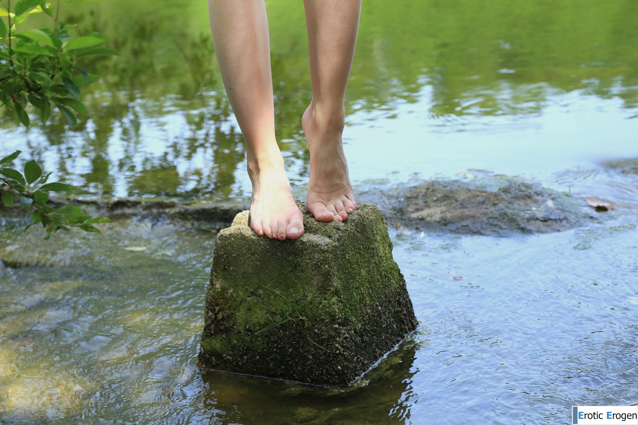 Nela Decker in Naked Woman. Picture 32