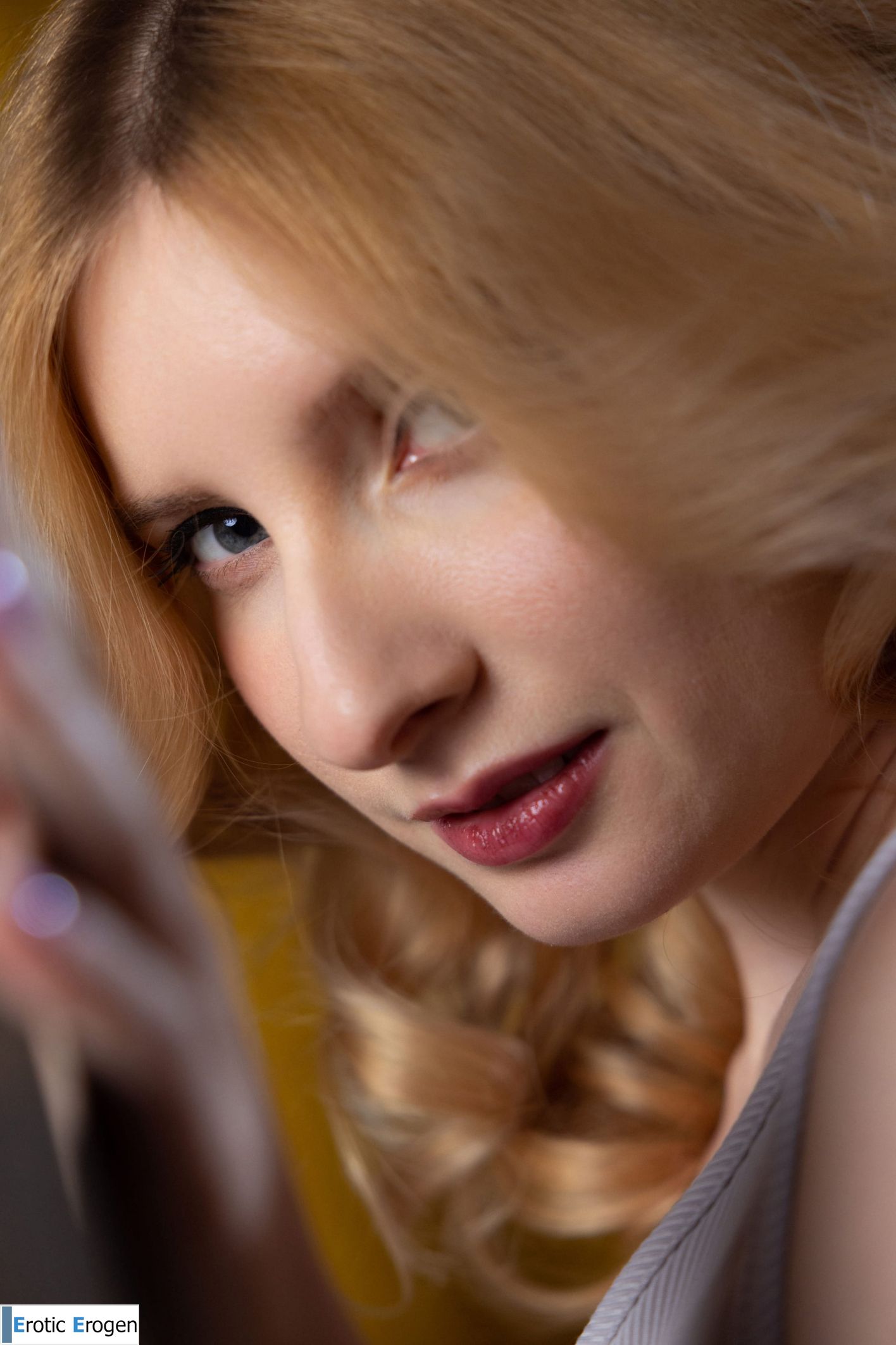 Minnie Lighter in Sporty Fun. Picture 5