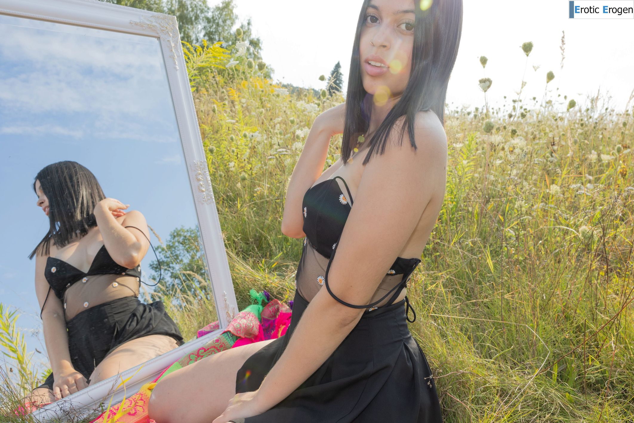 Gia Rosse in Miracle Mirror. Фото 19