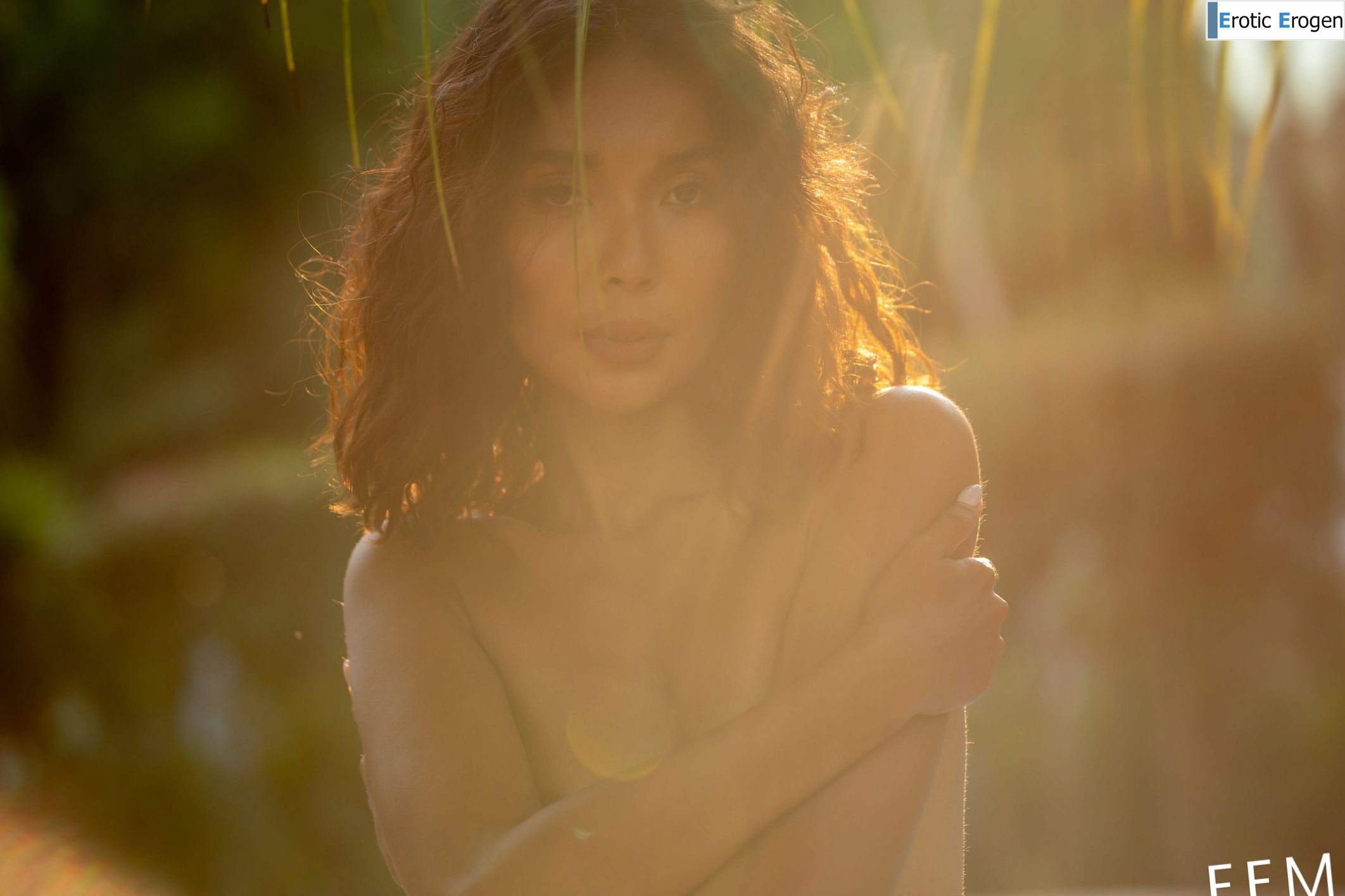 Rose in In The Pool. Picture 9