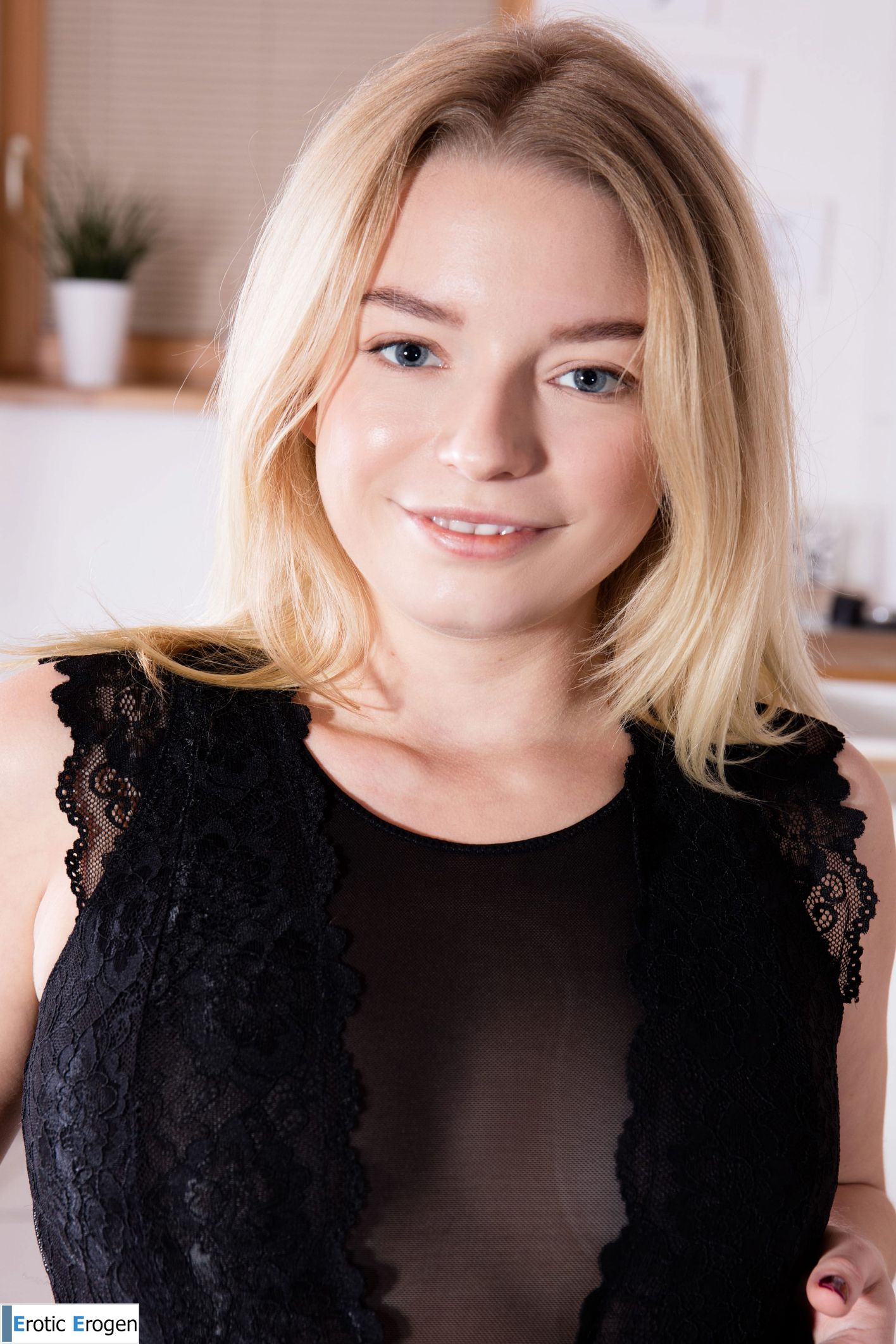 Jude in Cutie. Picture 2