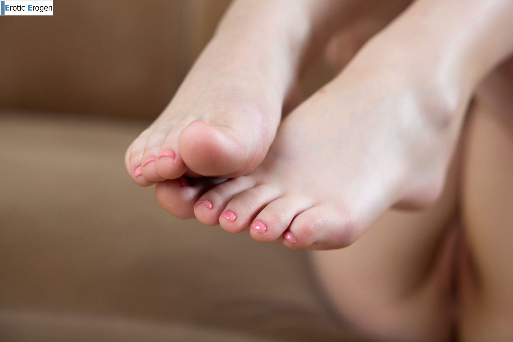 Kira Rami in Velvet Paisley. Picture 31