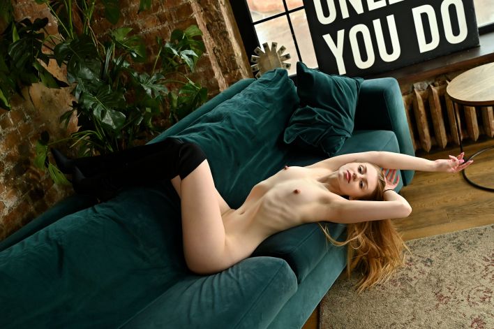 Emi Mur in Black Boots. Thumb 21