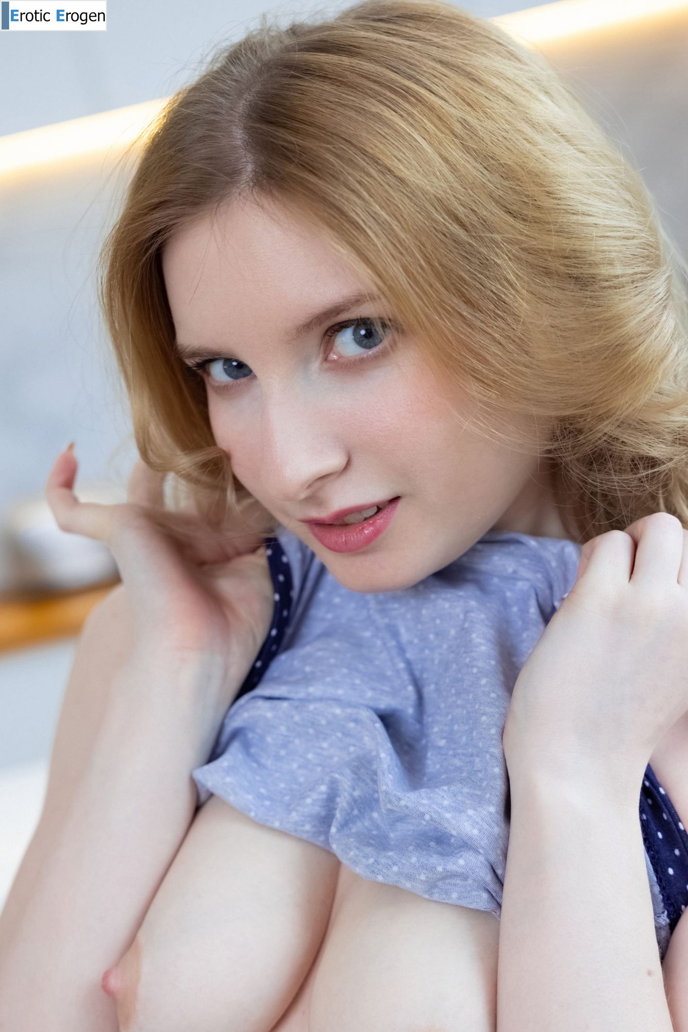 Minnie Lighter in Polka Dots And Lace. Picture 4