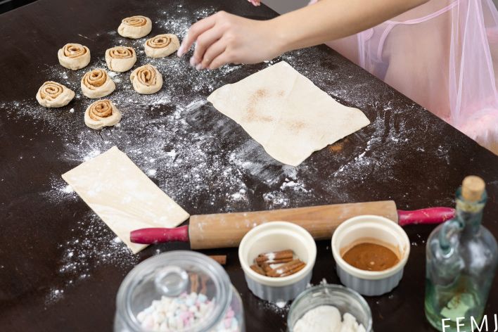 Molly A in Apetites. Thumb 3