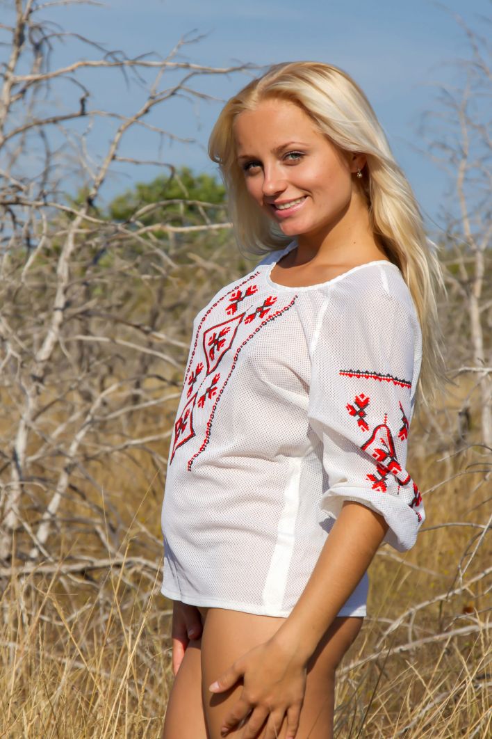 Adrienne in Early In The Morning. Thumb 8