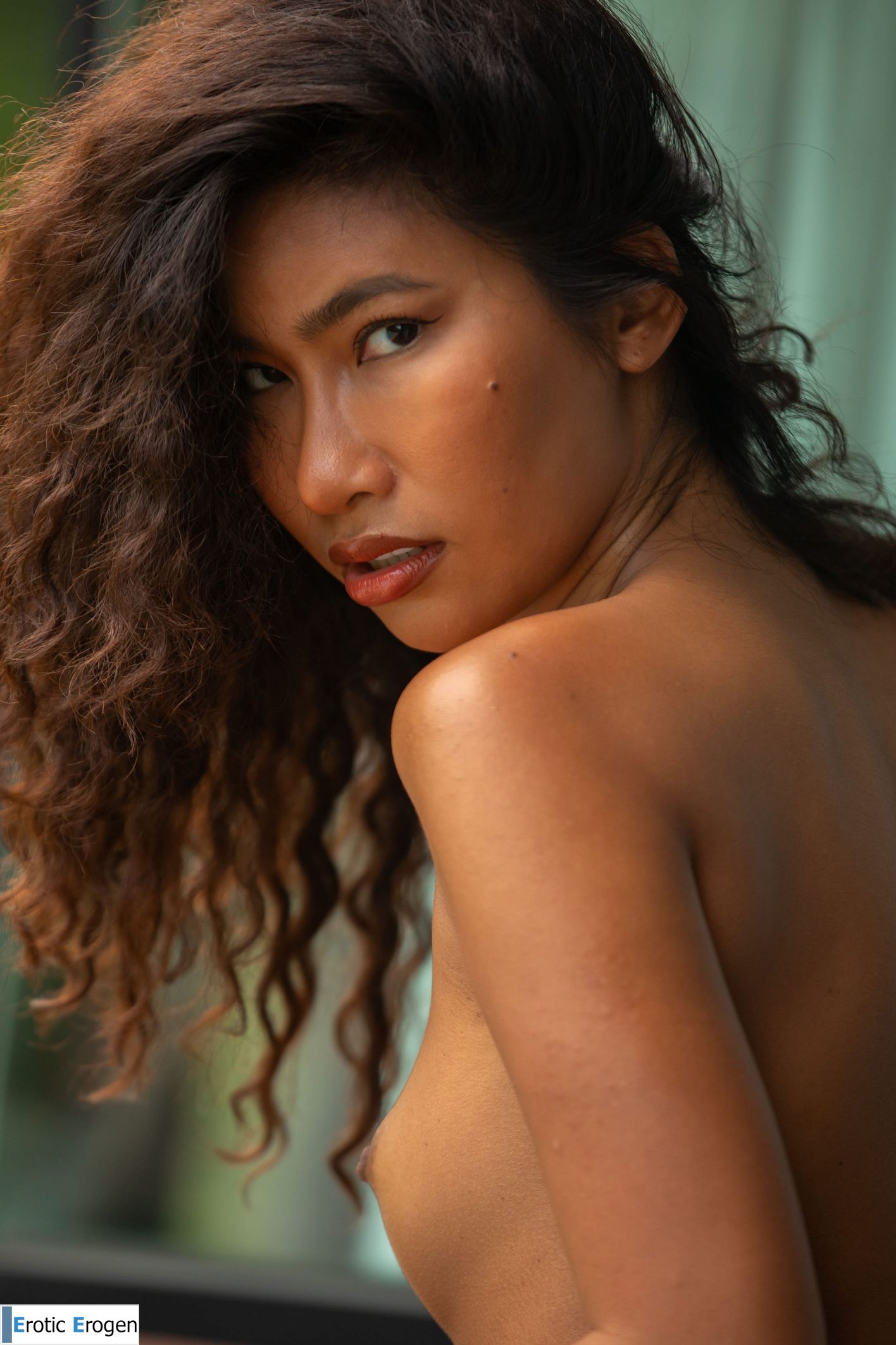 Niki in Beaming. Picture 38