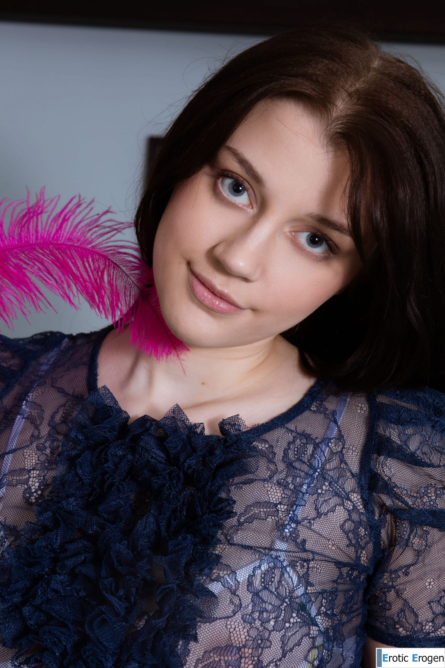 Enid in Tickle Me. Picture 6