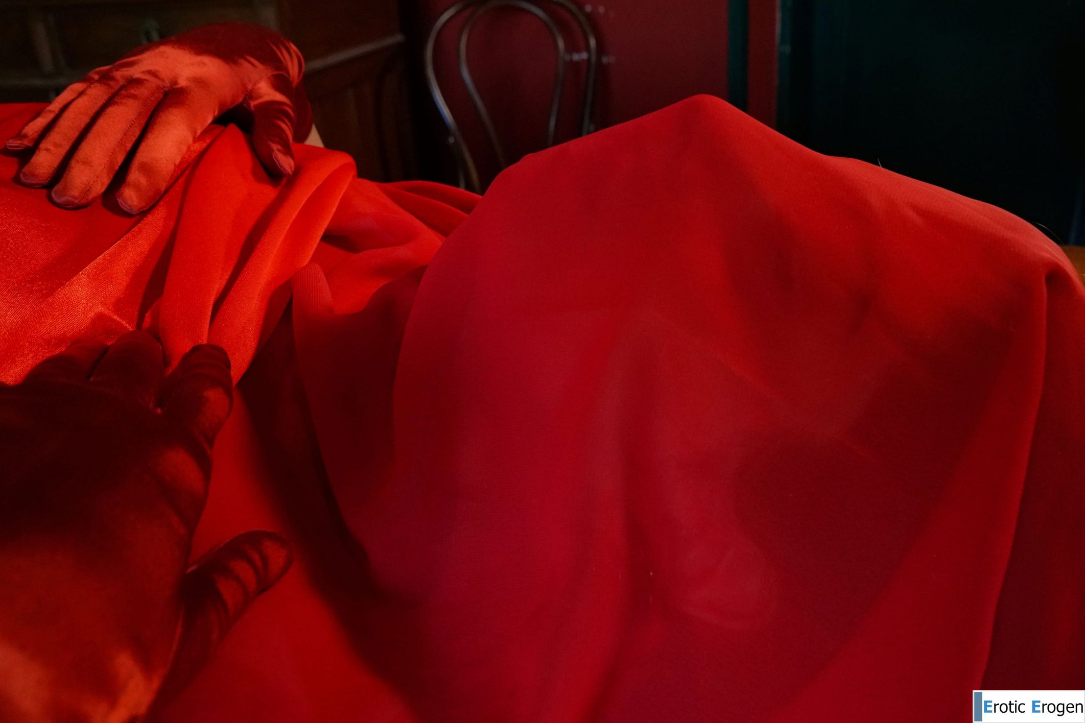 Arissa in Red 1. Picture 1