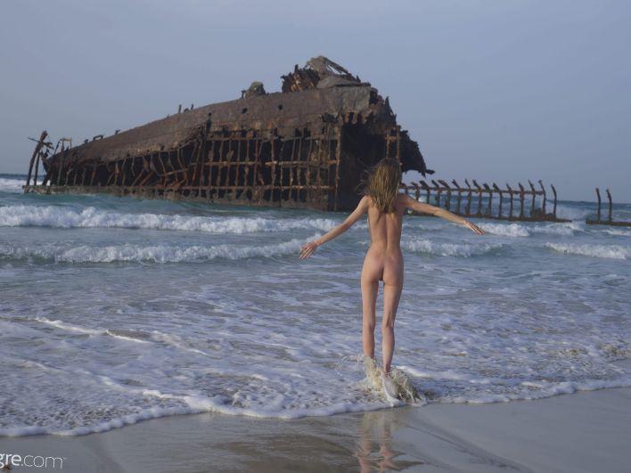Proserpina in Atlantic Ocean. Thumb 11