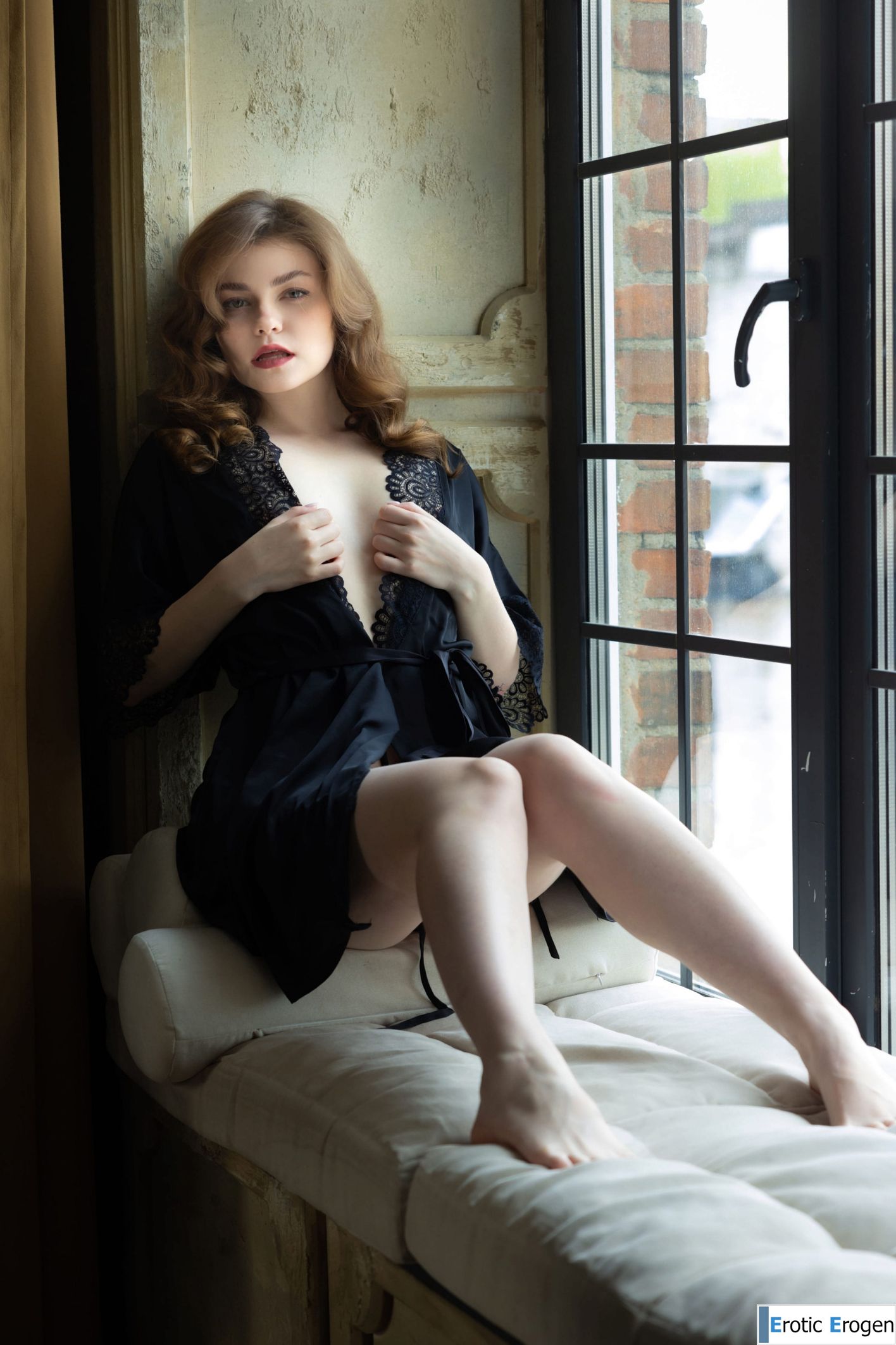 Julia Morozzi in Sensuous. Picture 1