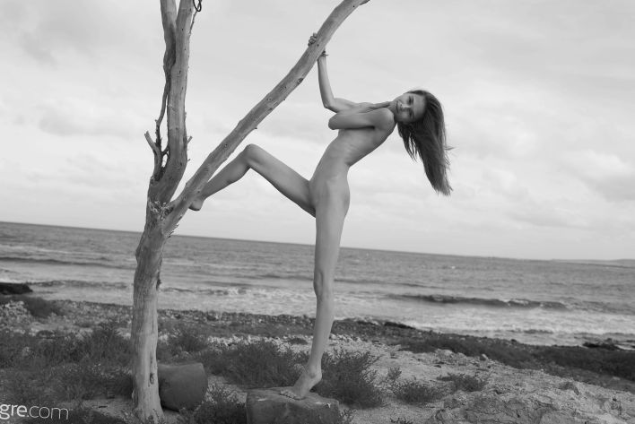 Proserpina in Joshua Tree. Thumb 37