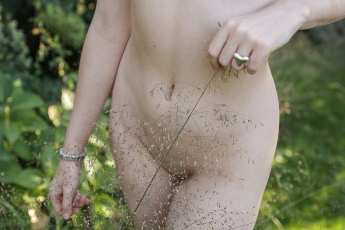 Danna in Gardening. Thumb 34