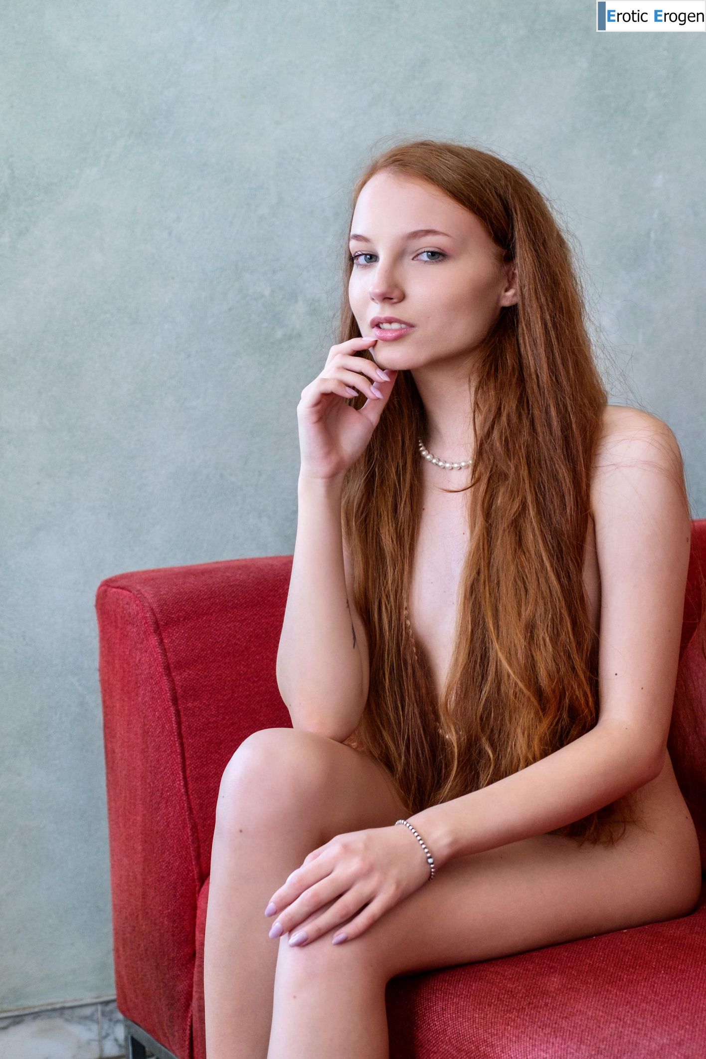 Lola Jolie in Glorious Mane. Picture 18