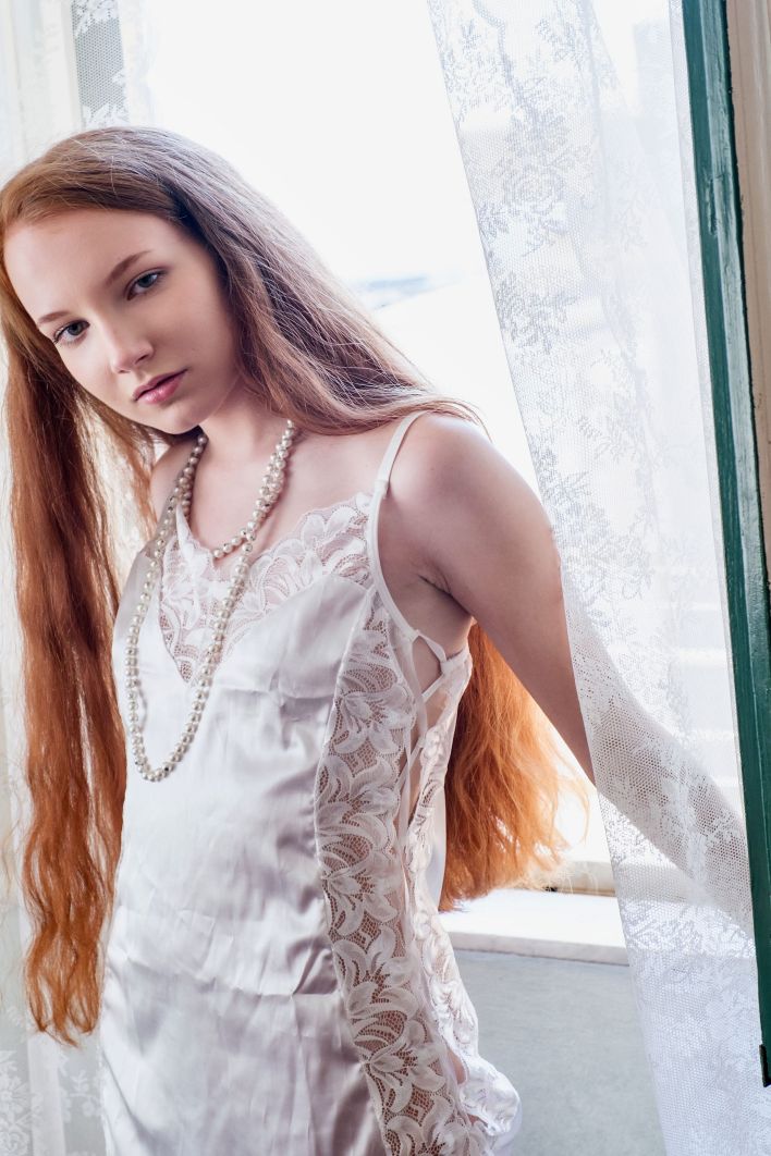 Lola Jolie in Glorious Mane. Эскиз 3