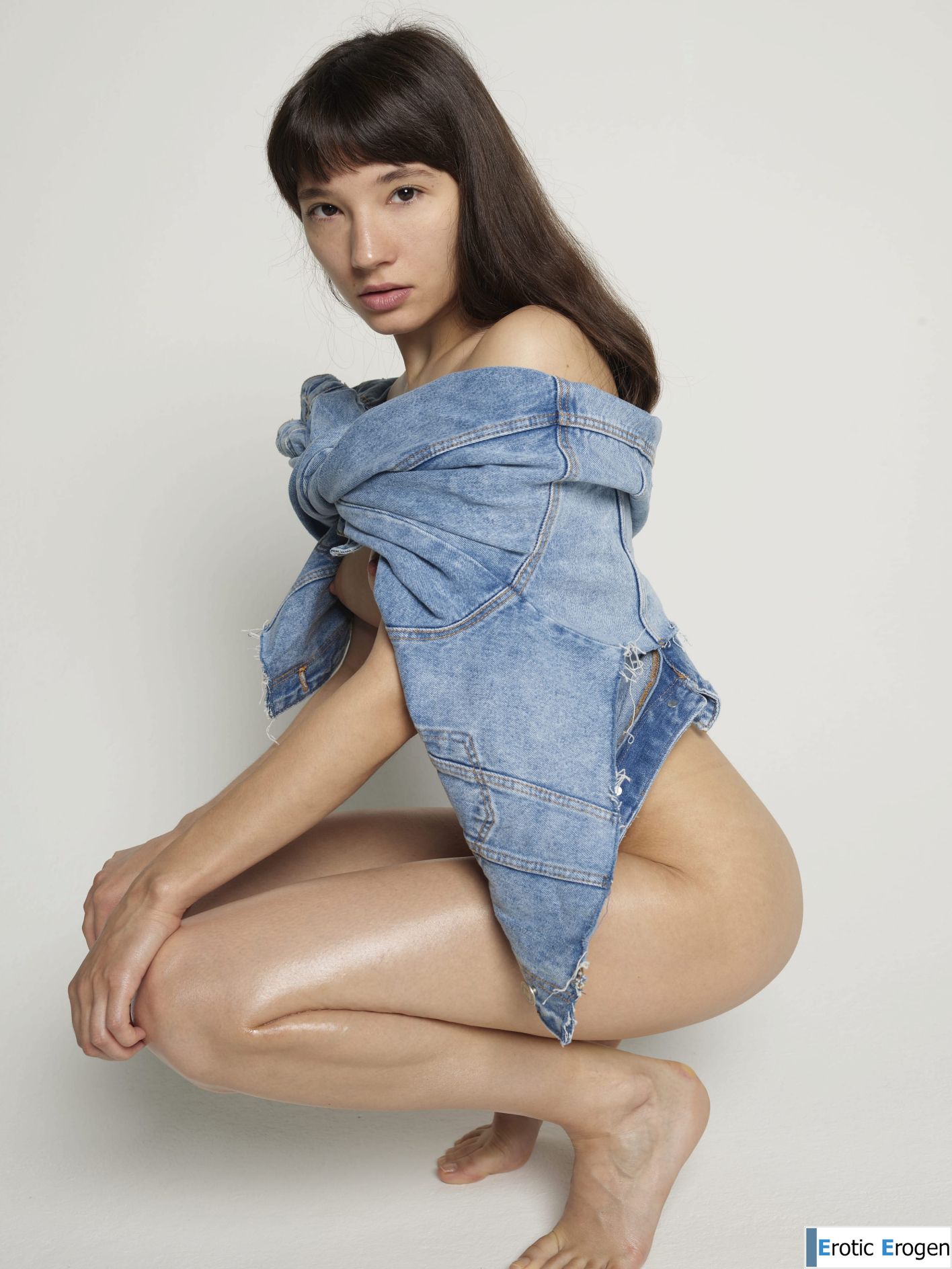 Katya V in Denim And Nude. Фото 22