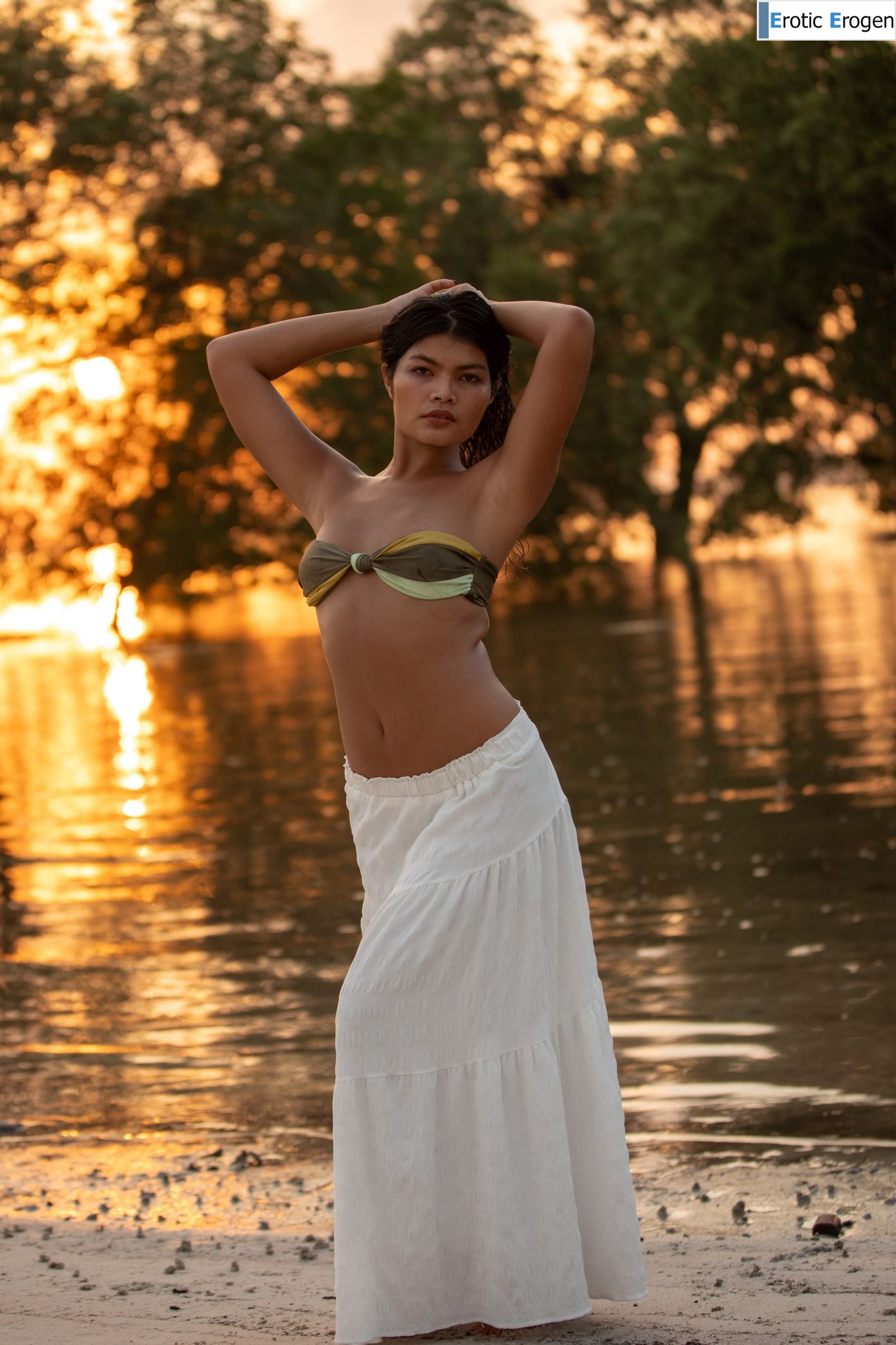 Kate Ap in Sunset. Picture 3