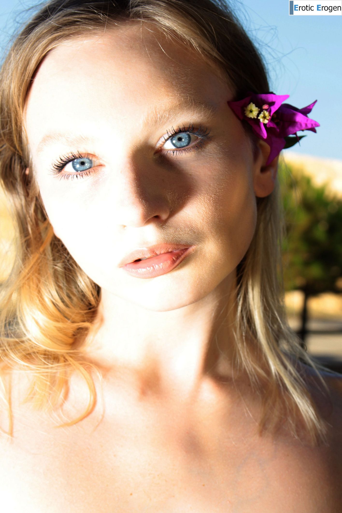 Annie Anne in Among The Palms. Picture 1