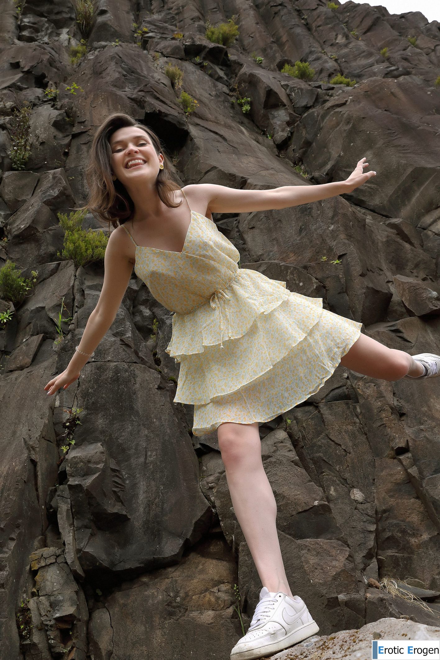 Amelia in Postcard From Madeira. Picture 2