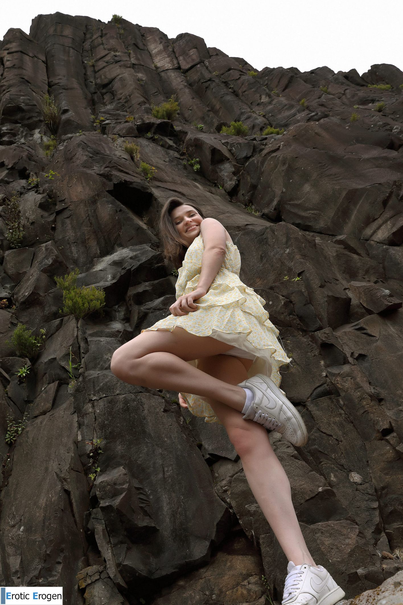 Amelia in Postcard From Madeira. Picture 3