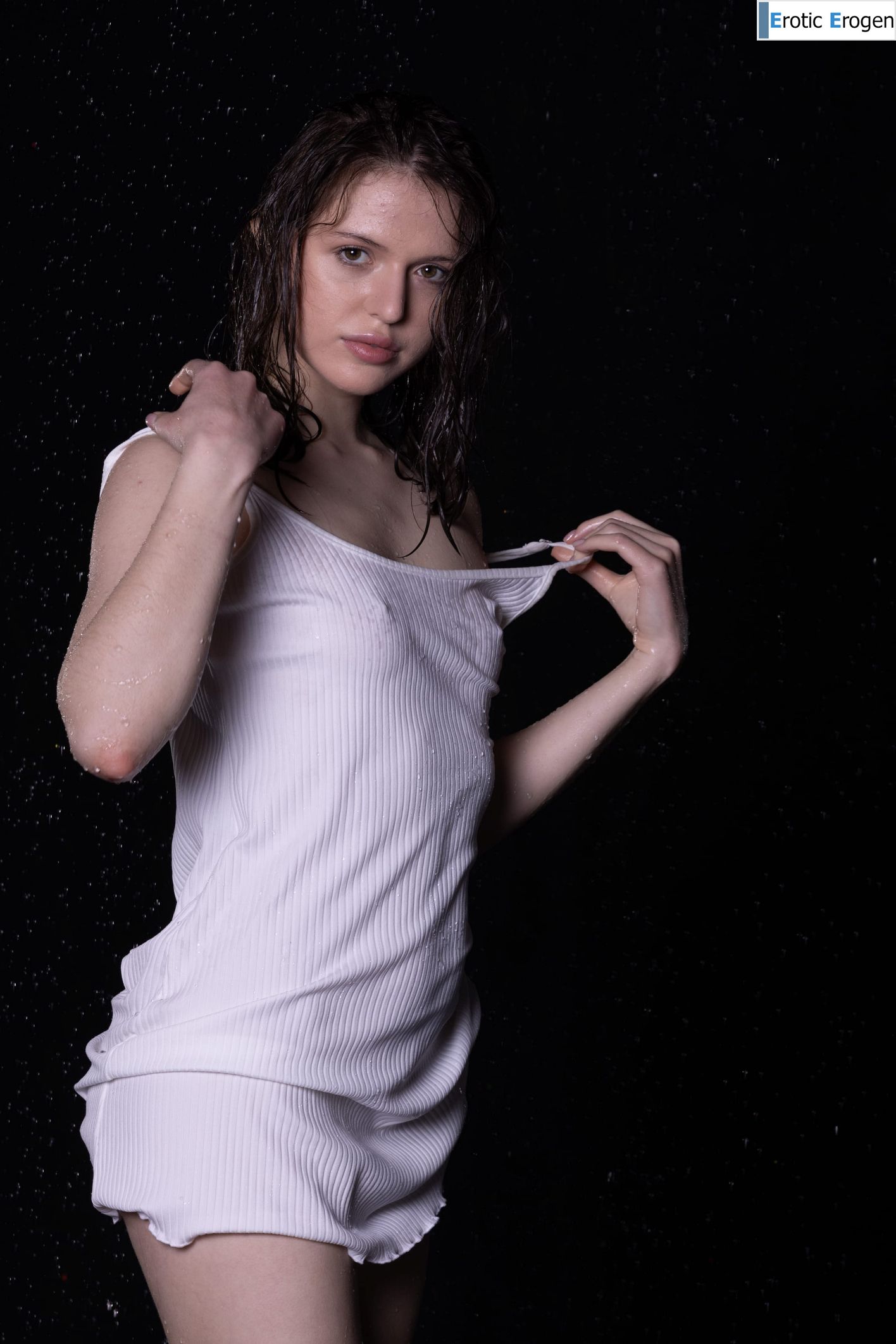 Adina in Hot And Wet. Picture 4