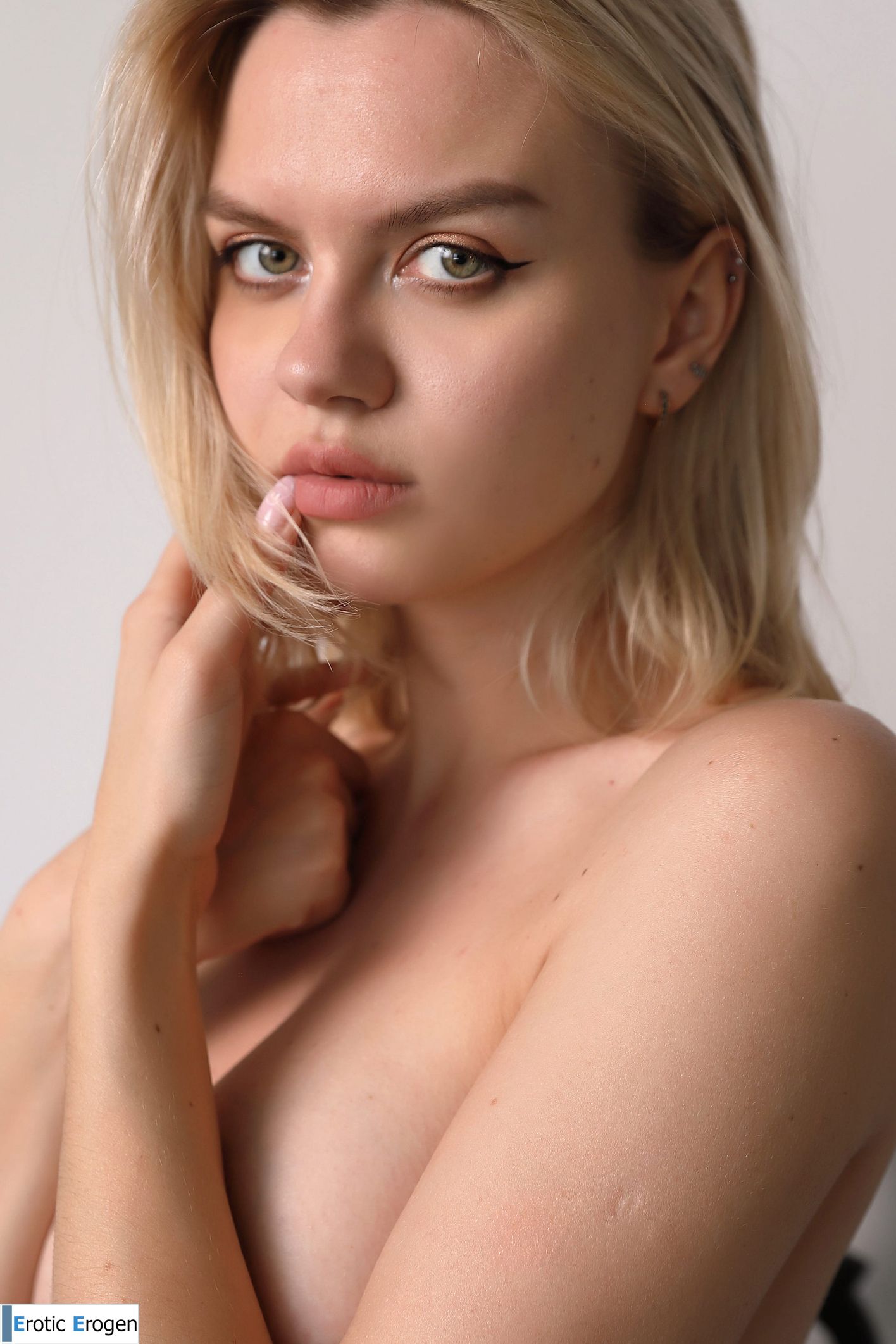 Lana Lane in Minimalism 2. Picture 39