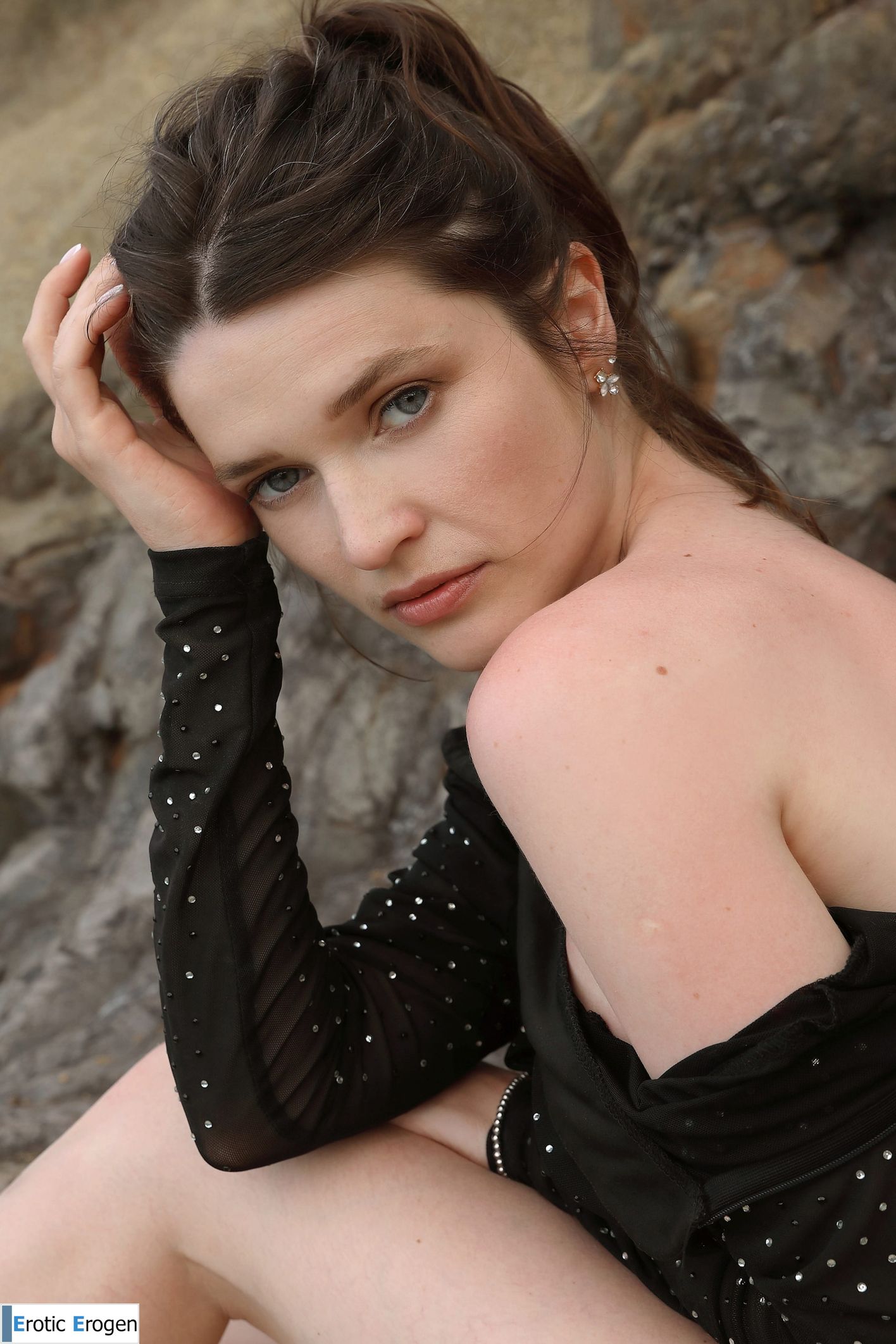 Amelia in Seaside Mistress. Picture 23