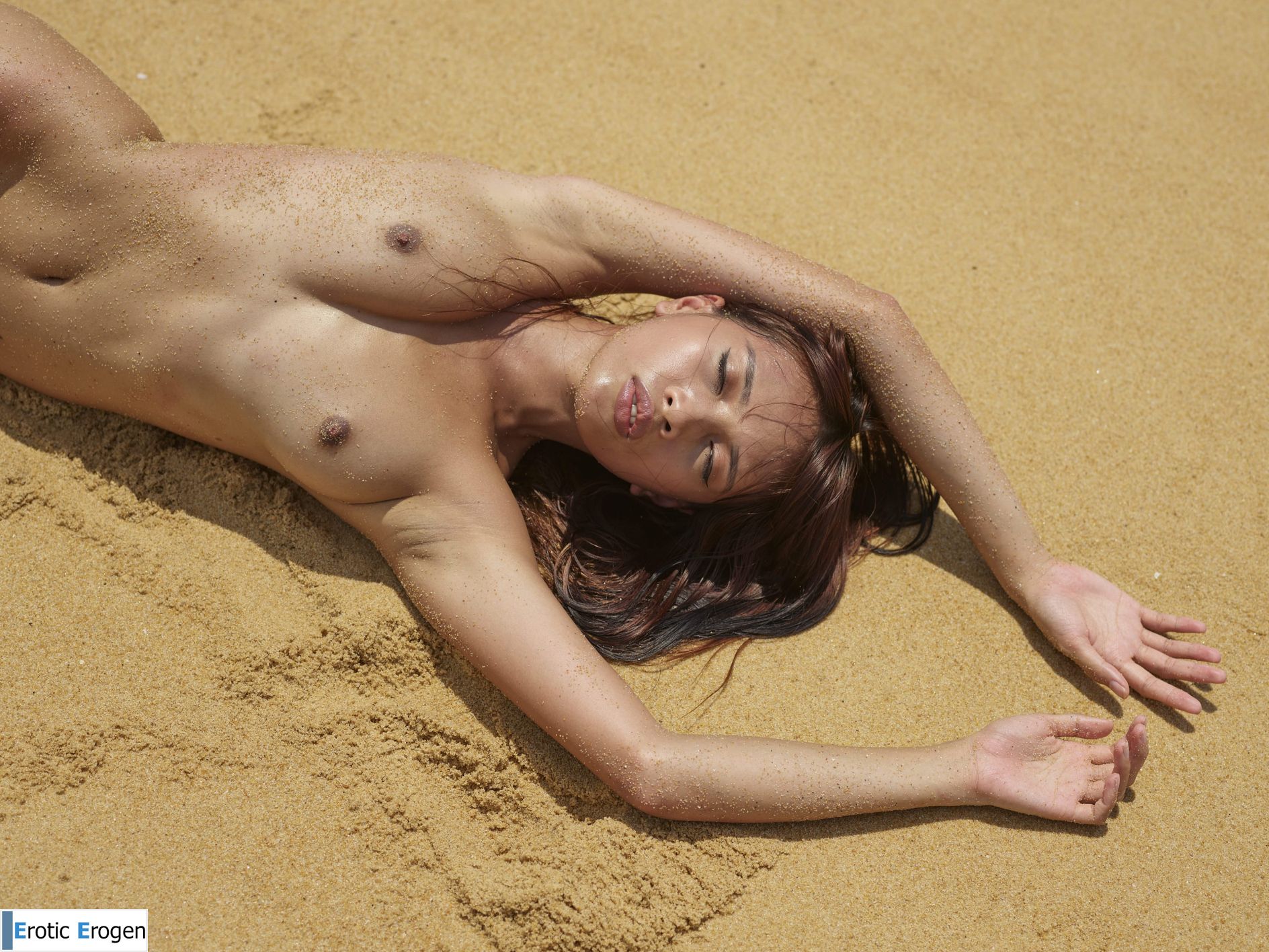 Jessa in Burning Hot. Picture 6