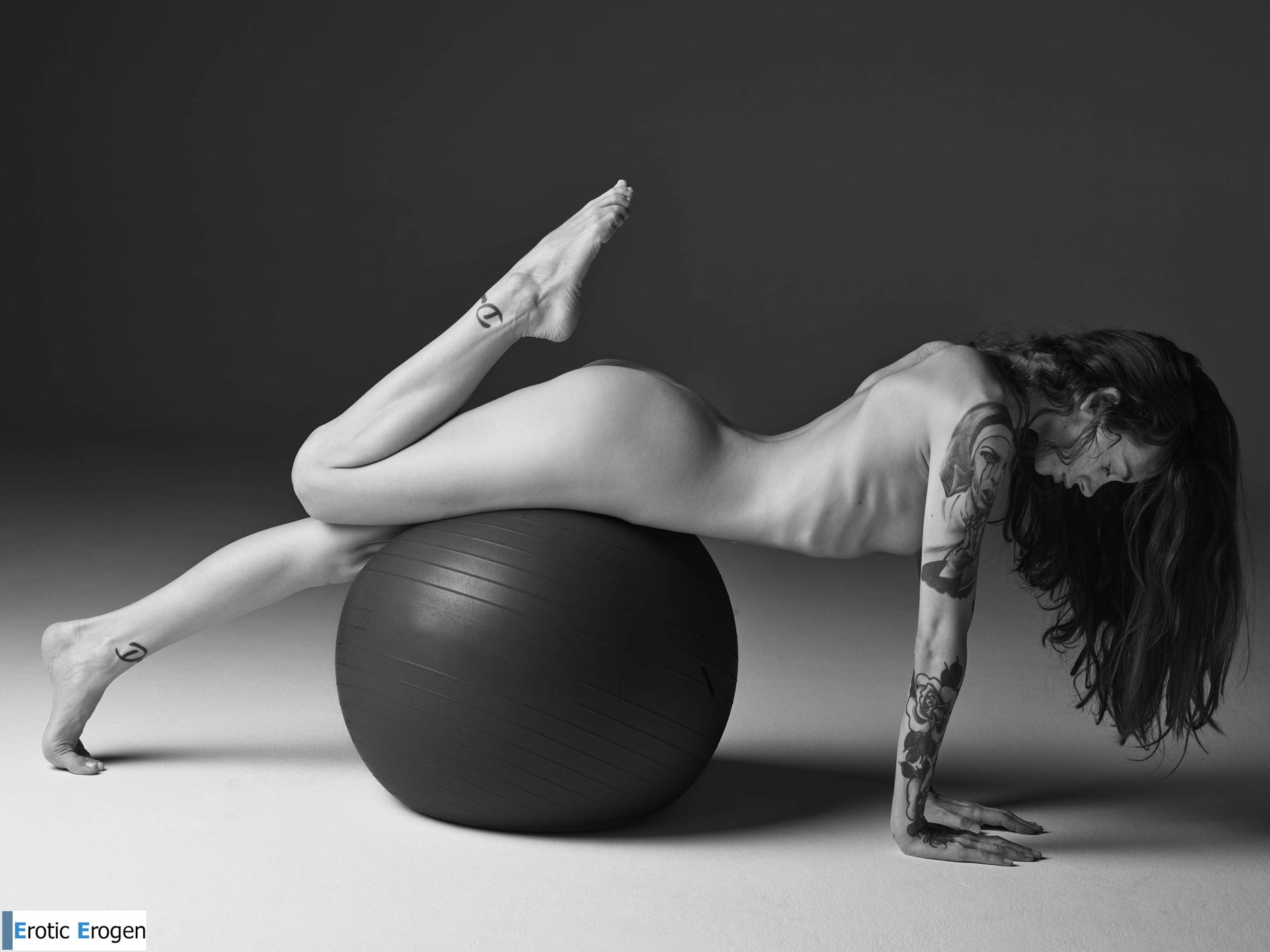 Inga in Black And White Nude Art. Picture 30