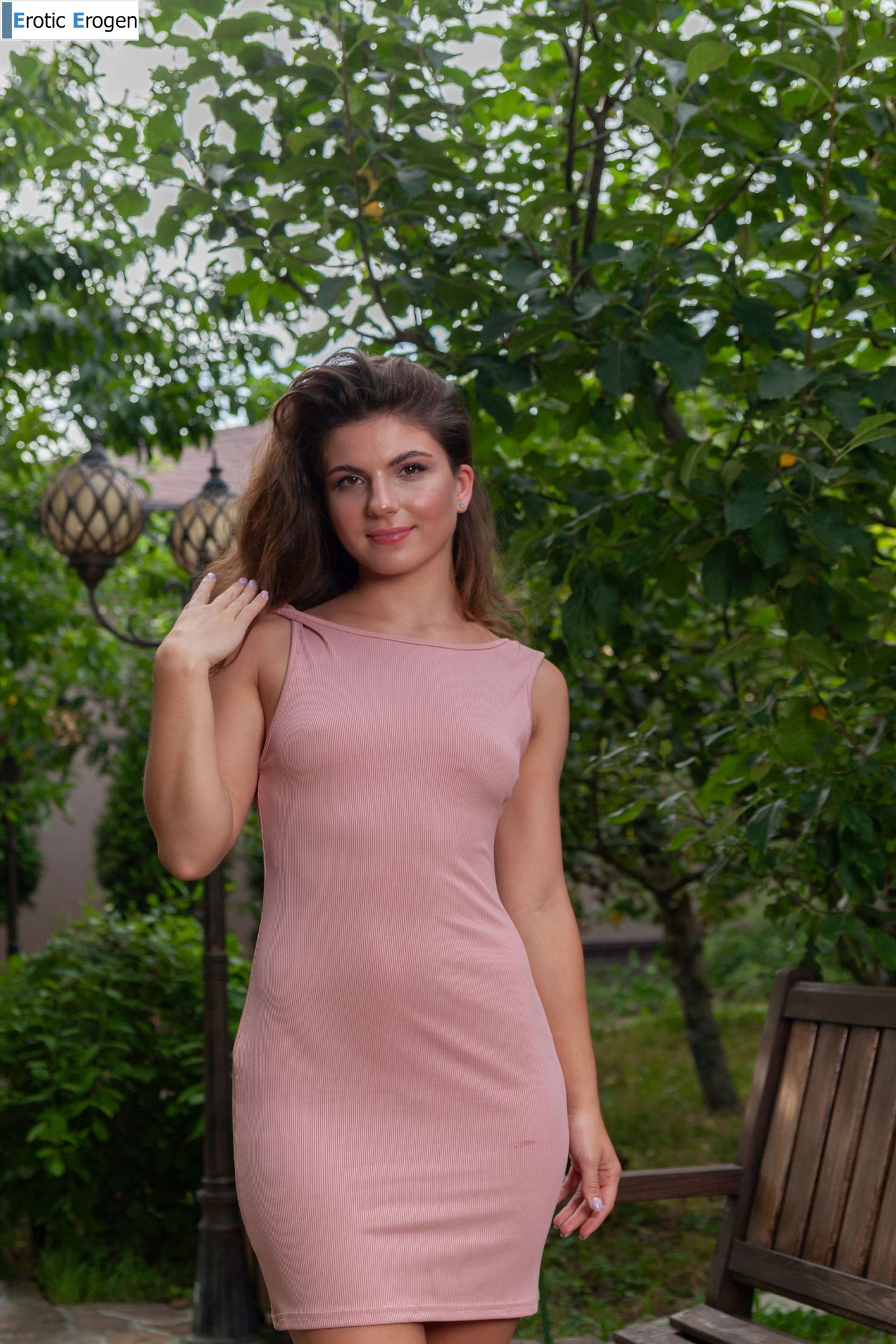 Kassie in In The Park. Picture 9