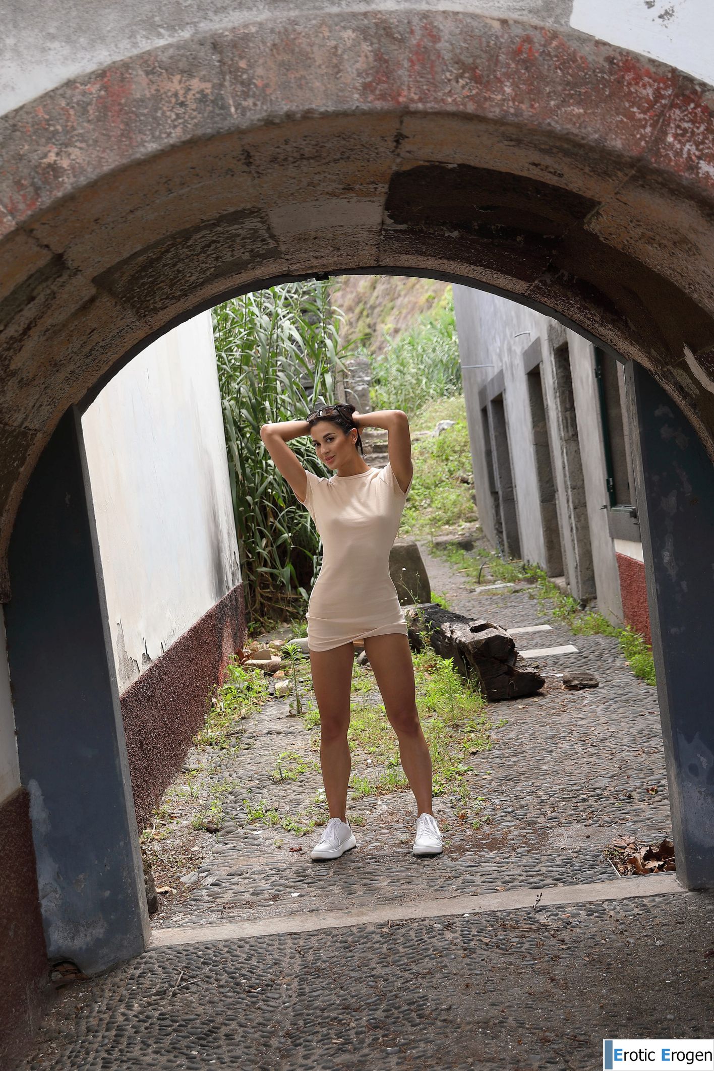 Aria in Postcard Porta Da Cruz. Picture 16
